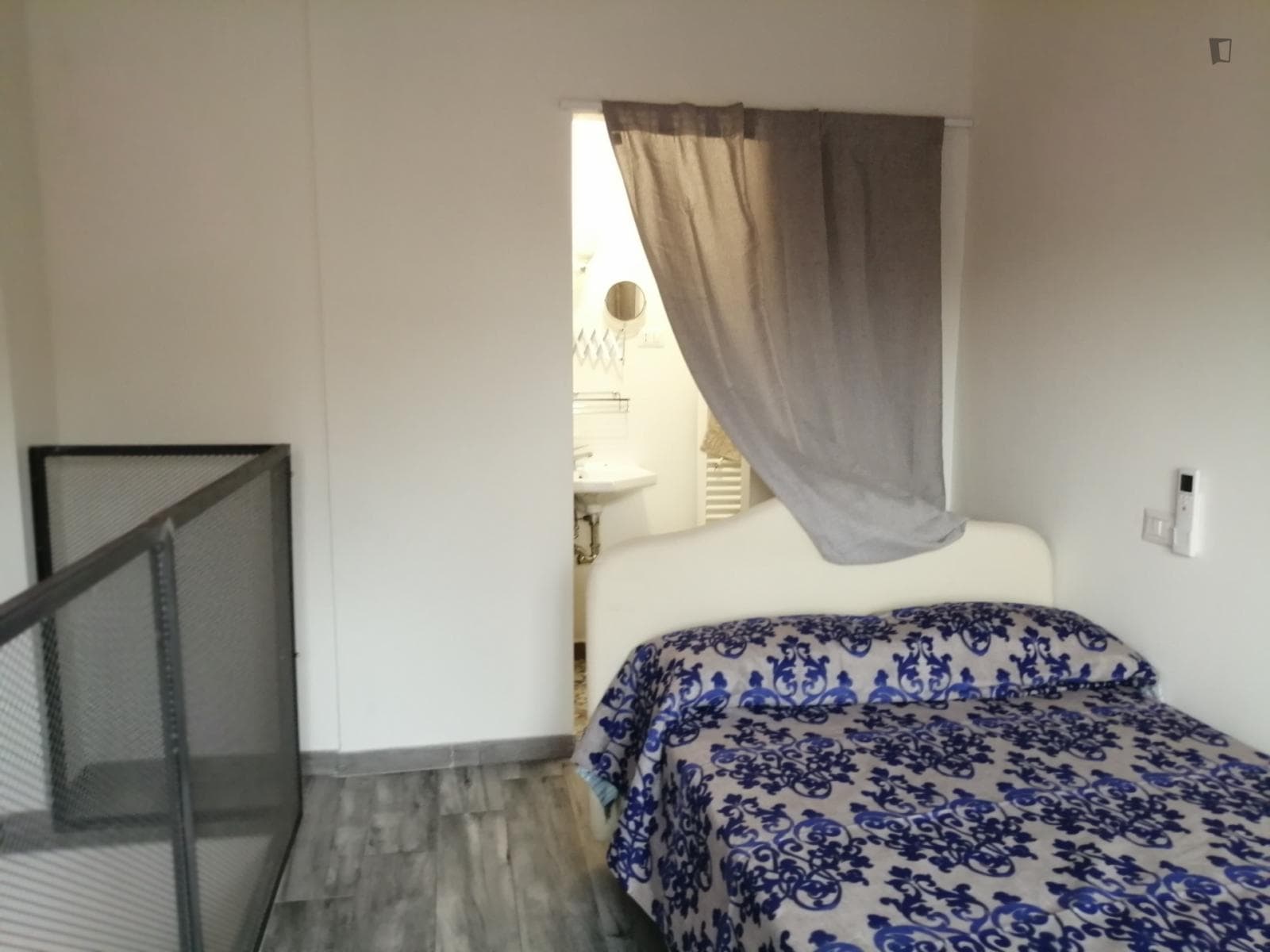 Comfortable and equipped furnished attic apartment in No.Lo photo 1