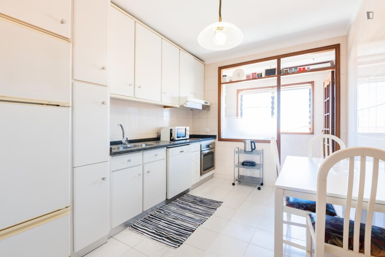 Wonderful 2-bedroom apartment near the Espinho train station photo 1