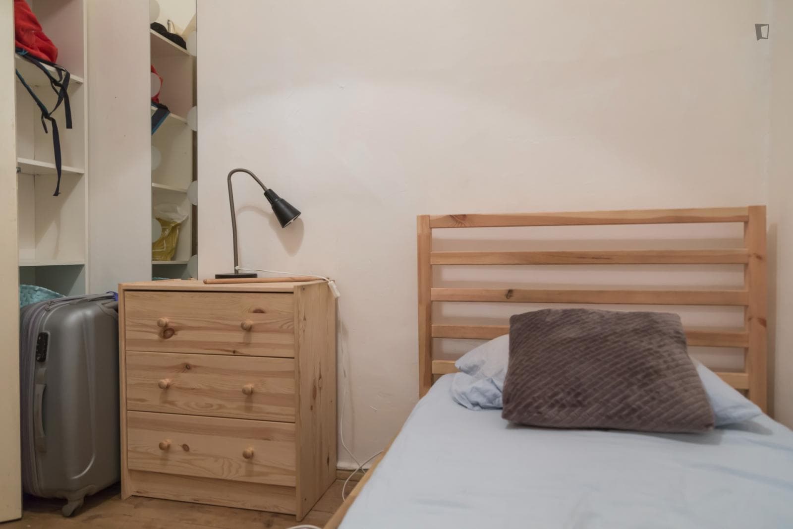 Practical single bedroom close to Instituto Superior Técnico photo 1