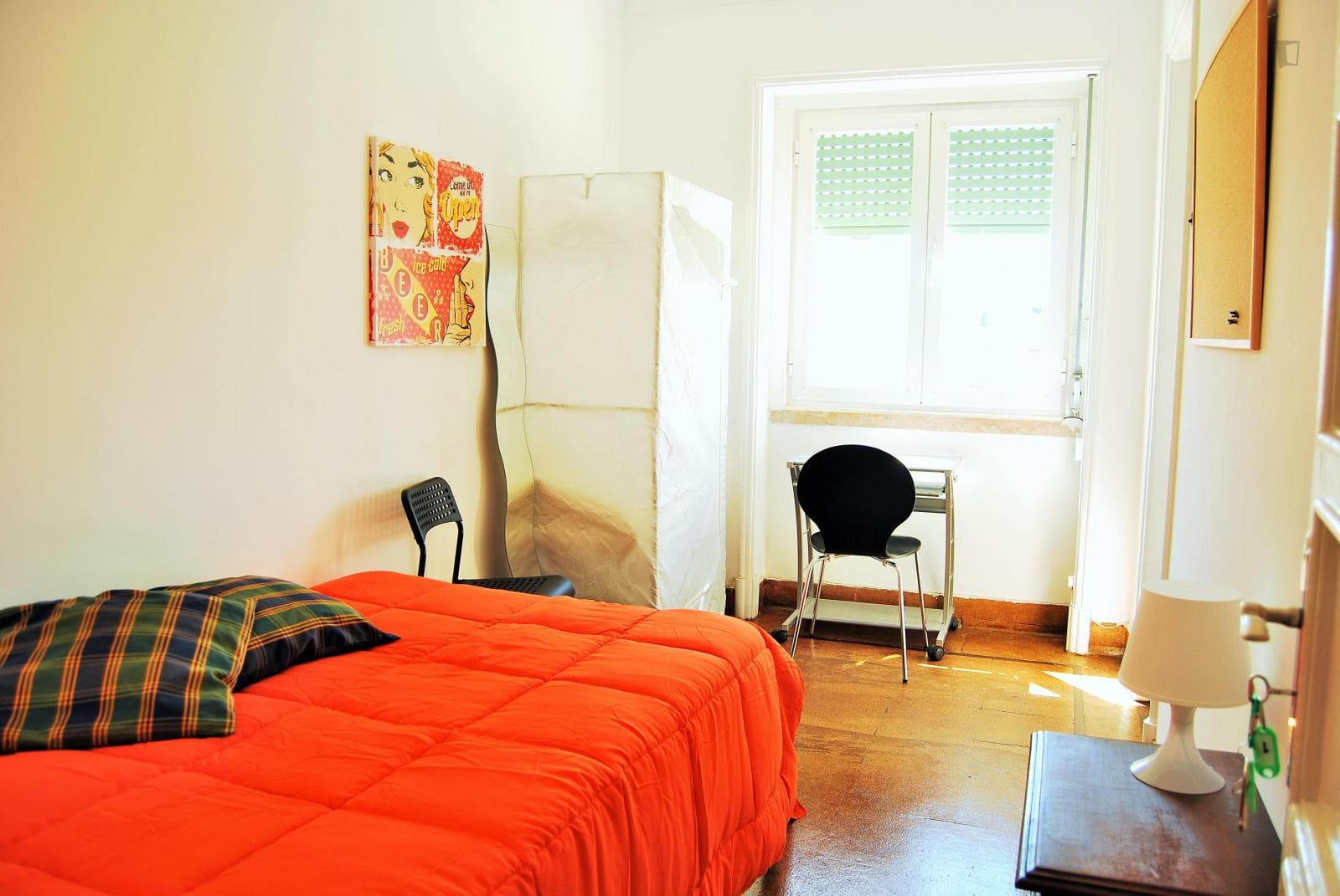 Single bedroom with ensuite bathroom near Areeiro metro station photo 1