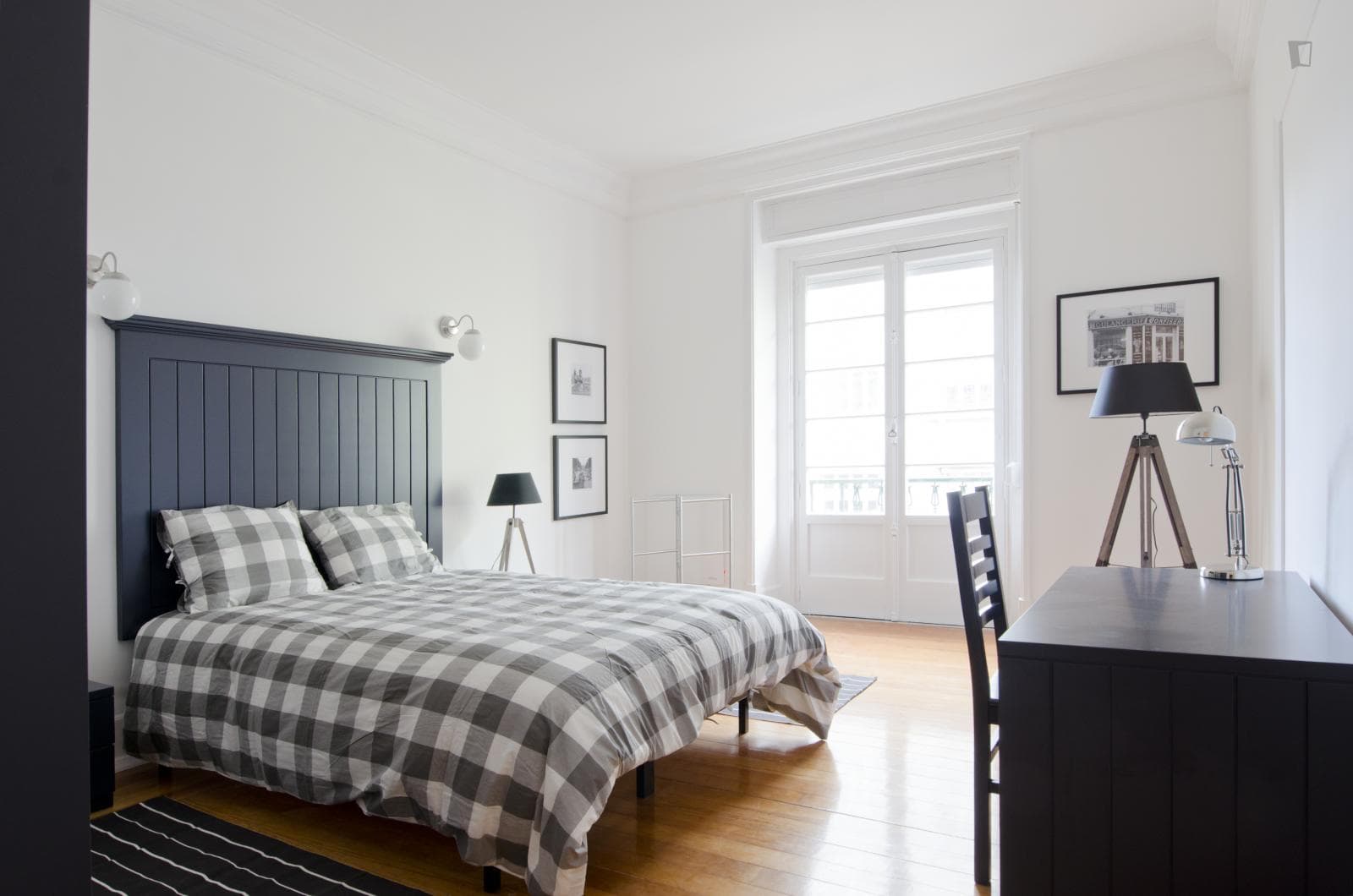 Gorgeous double bedroom near Instituto Superior Técnico photo 1