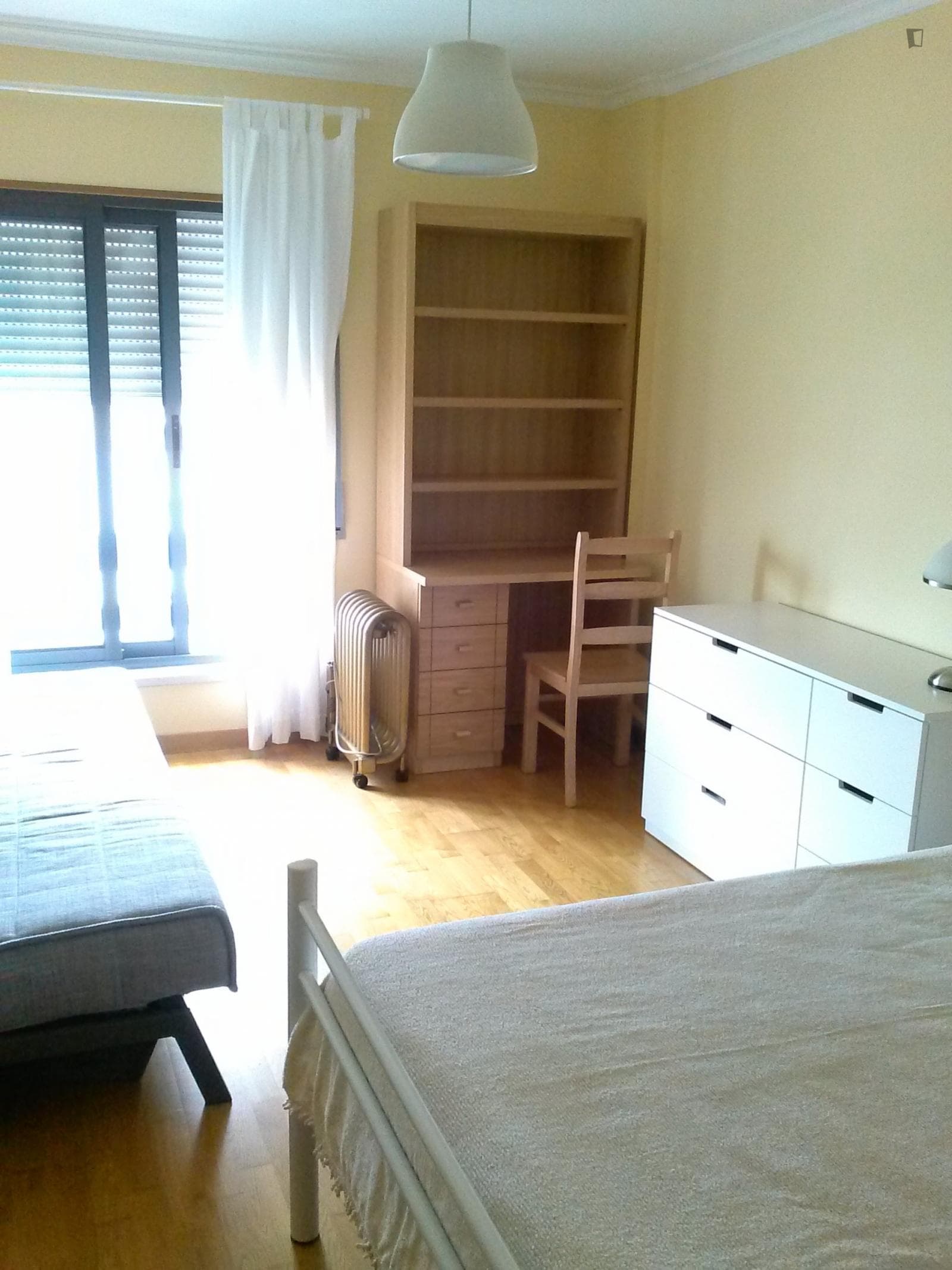 Welcoming single bedroom in Olivais photo 1