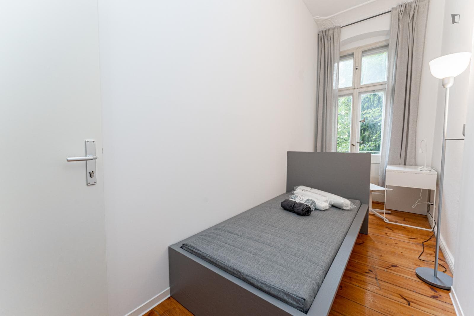 Delightful single bedroom in Prenzlauer Berg photo 1