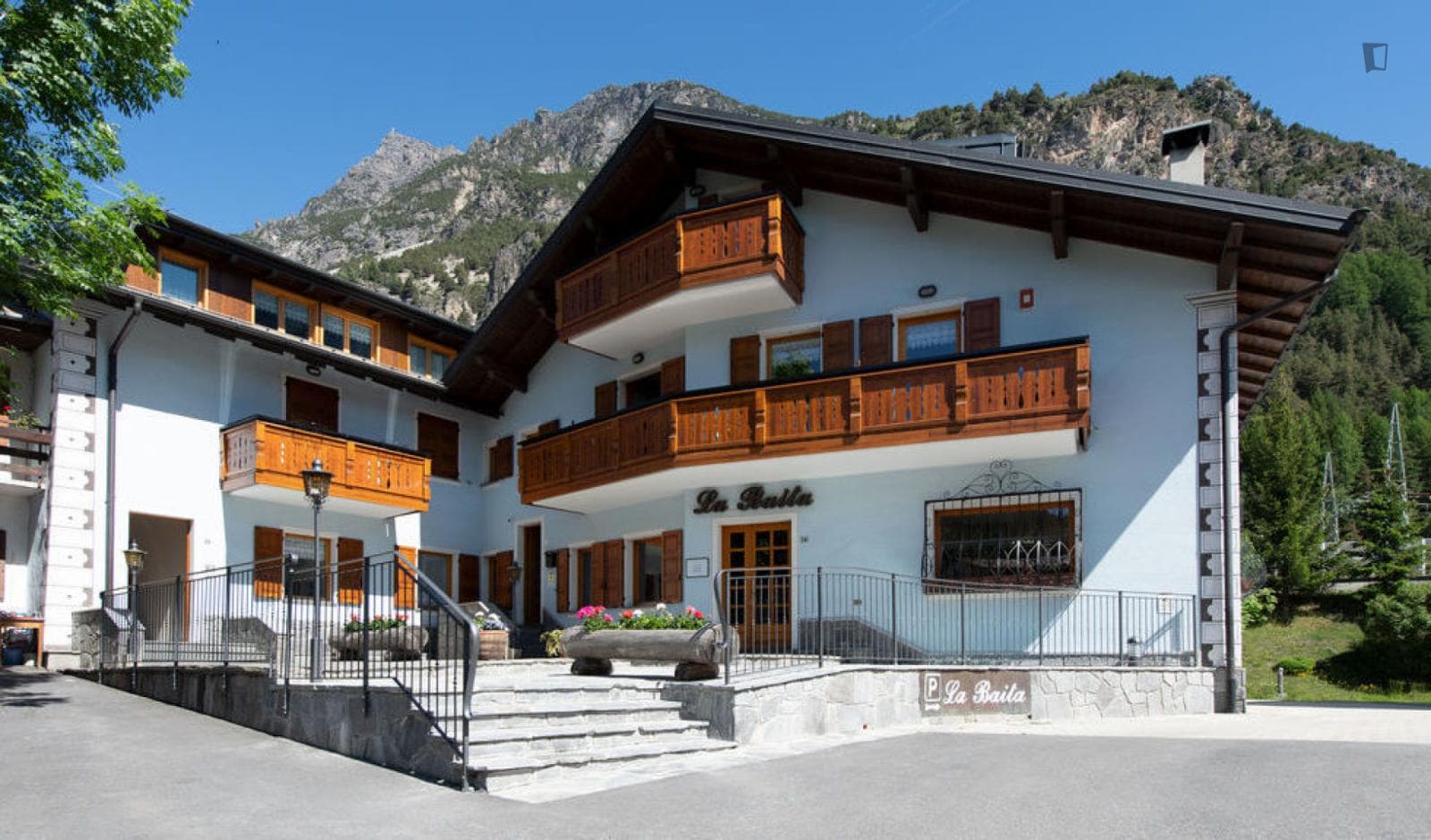 Property photo thumbnail