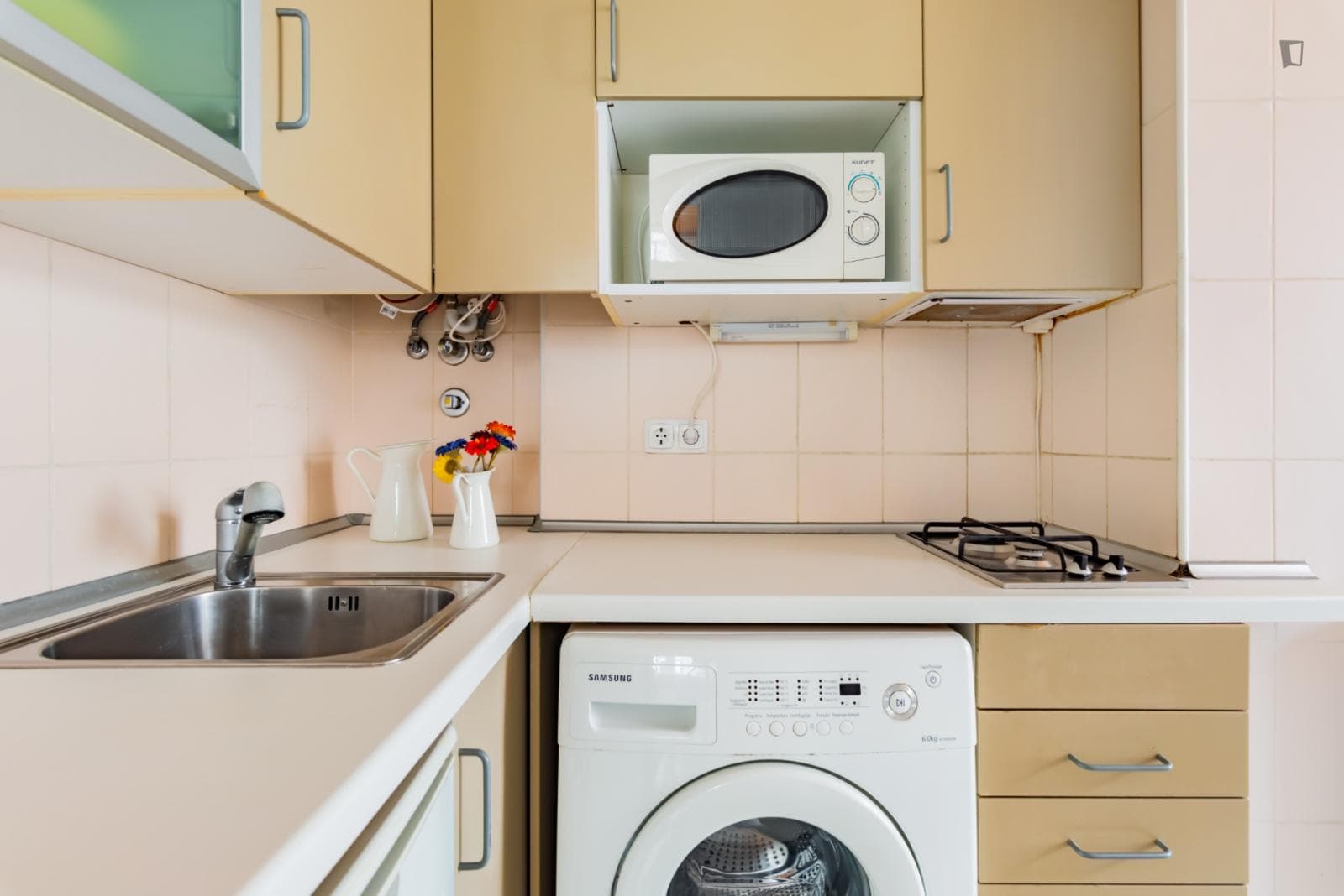 Modern 1-bedroom flat in Chiado photo 1