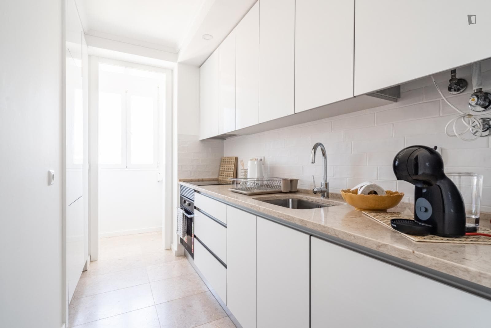 Elegant and inviting 3-bedroom flat in São Bento photo 1