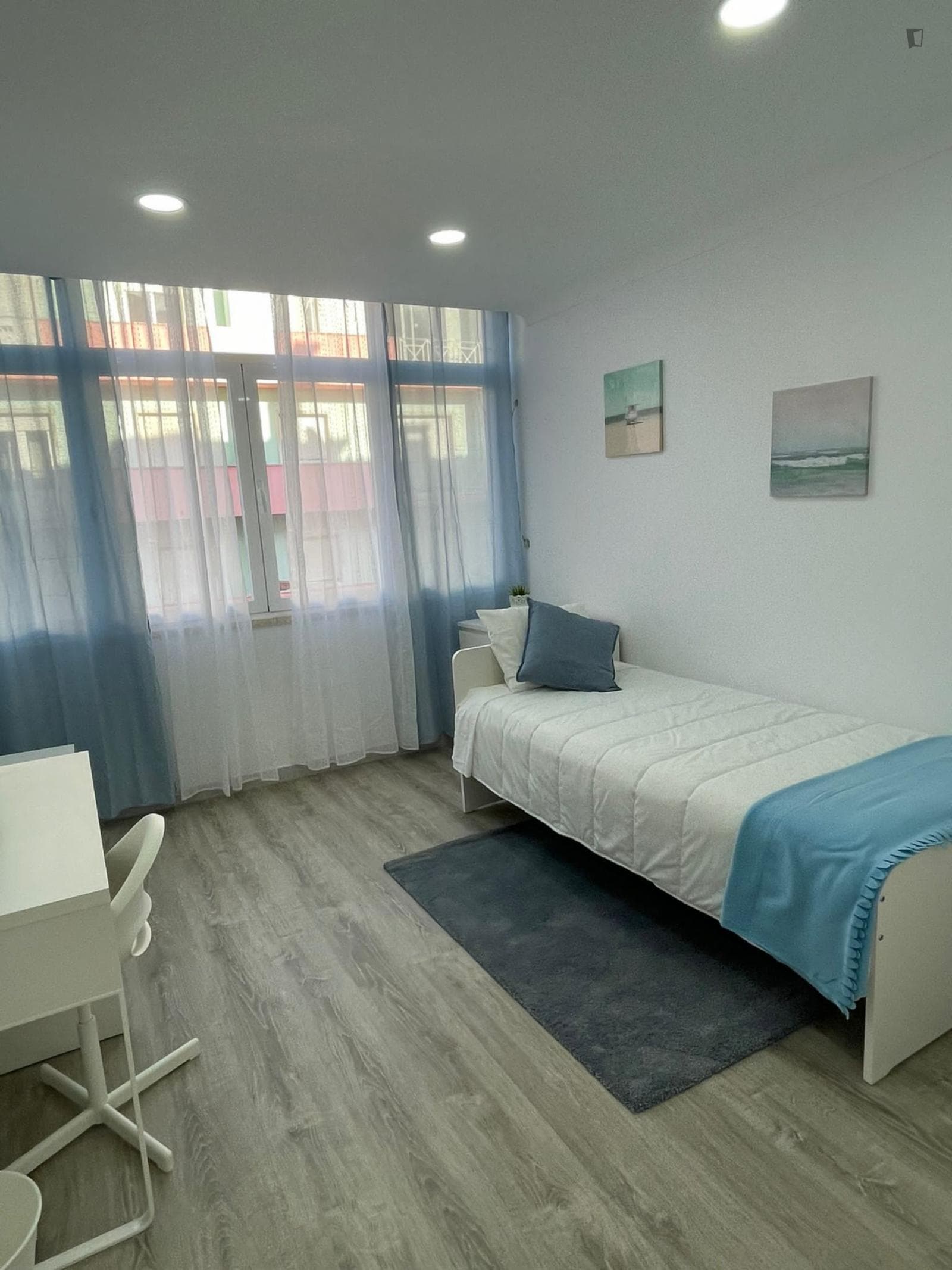 Appealing single bedroom close to the popular Mercado de Campo de Ourique photo 1