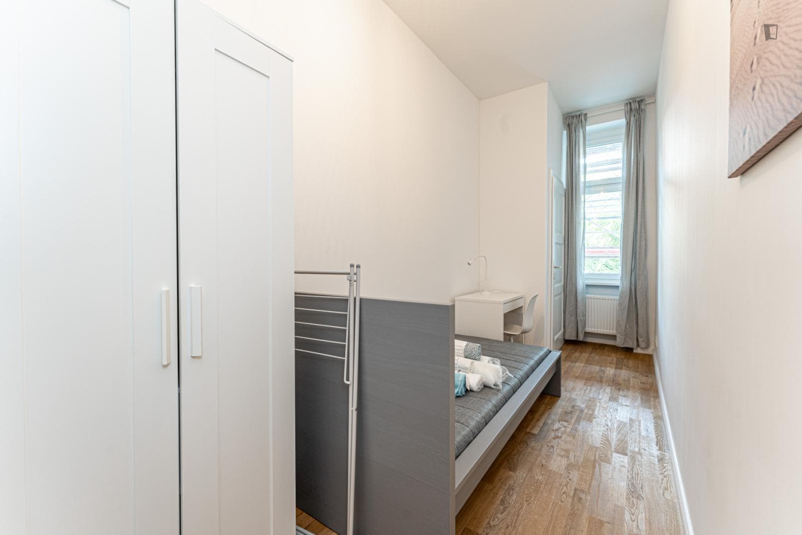 Very neat single bedroom near the Schönhauser Allee metro station photo 1