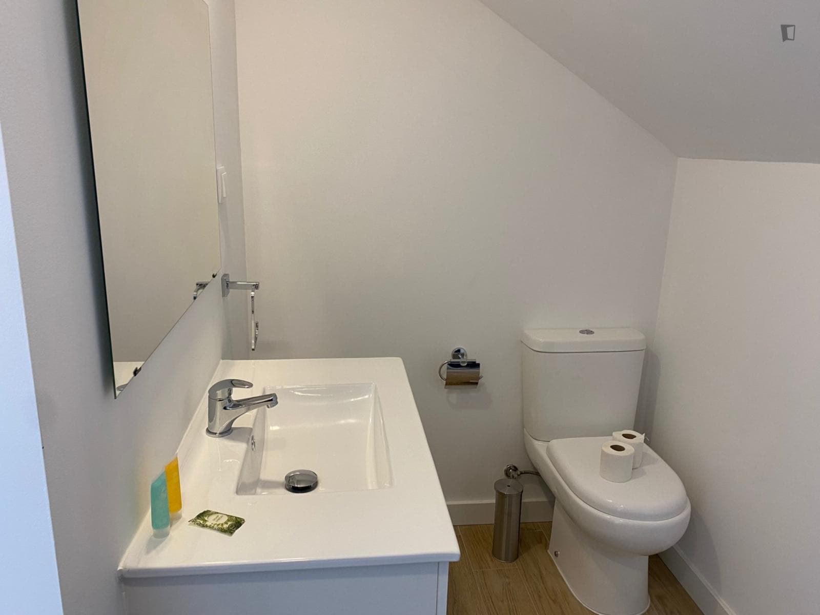 Excellent 5-bedroom apartment close to Instituto Superior Técnico photo 1
