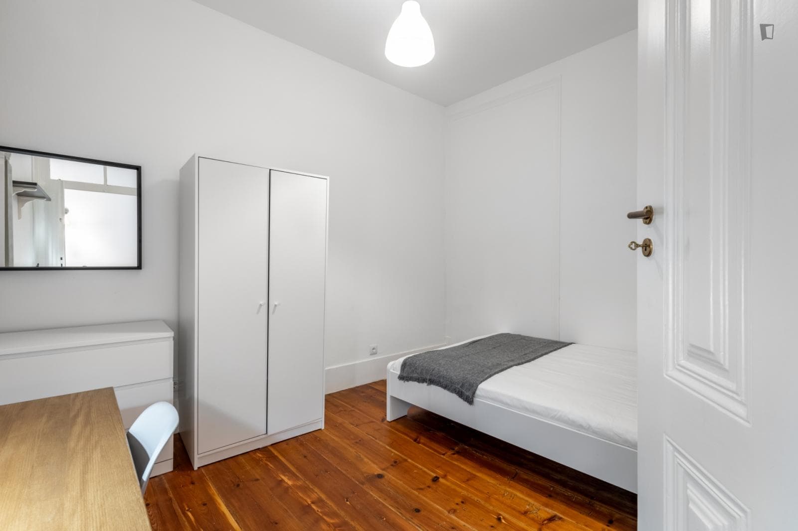 Charming double bedroom in Santos photo 1