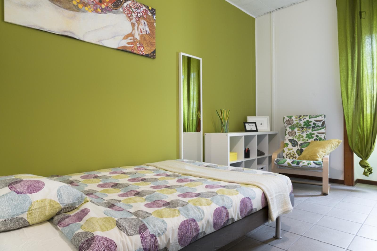 Splendid double bedroom in residential Chiesa Rossa photo 1