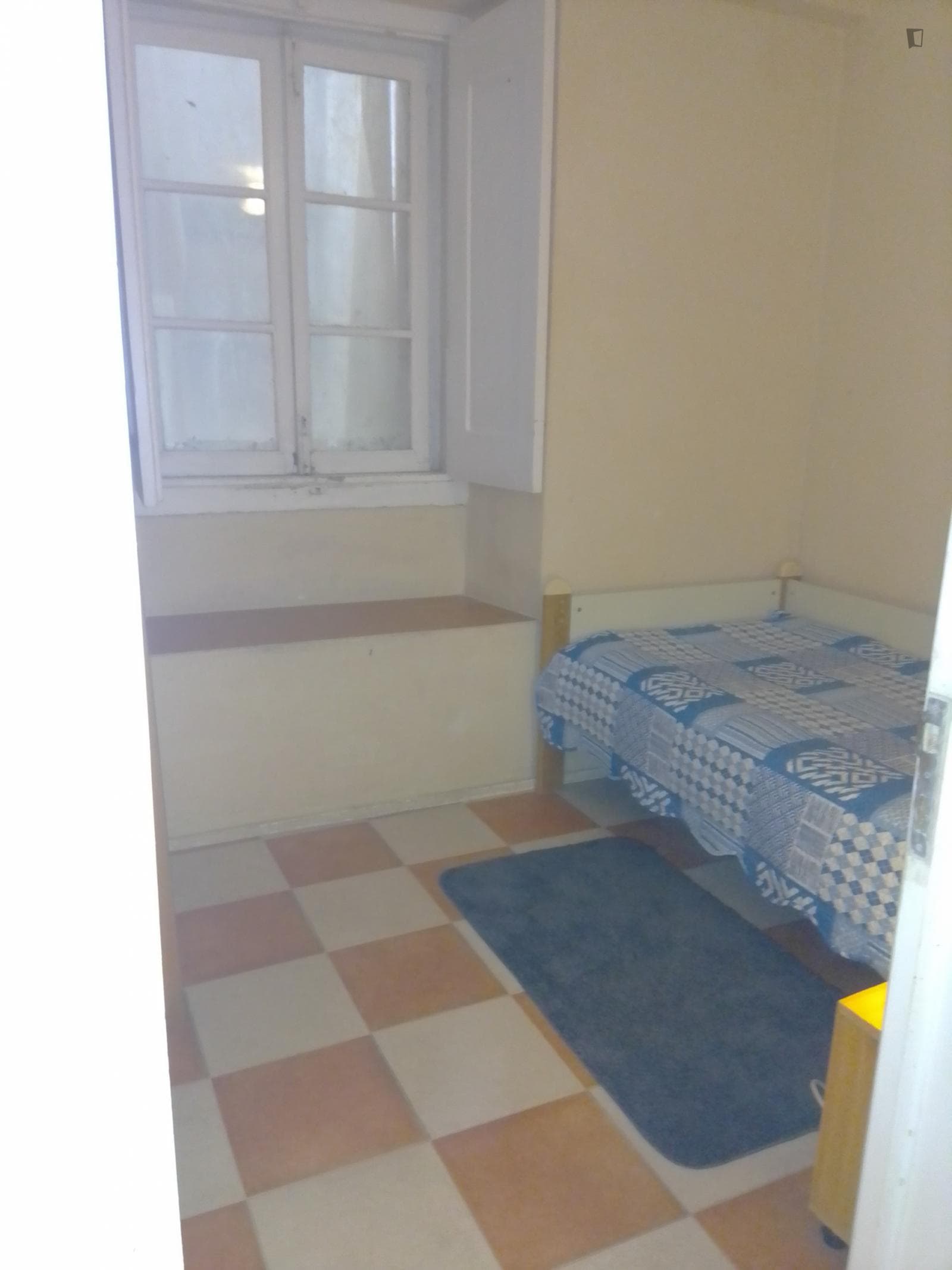Appealing single bedroom near the Avenida metro photo 1