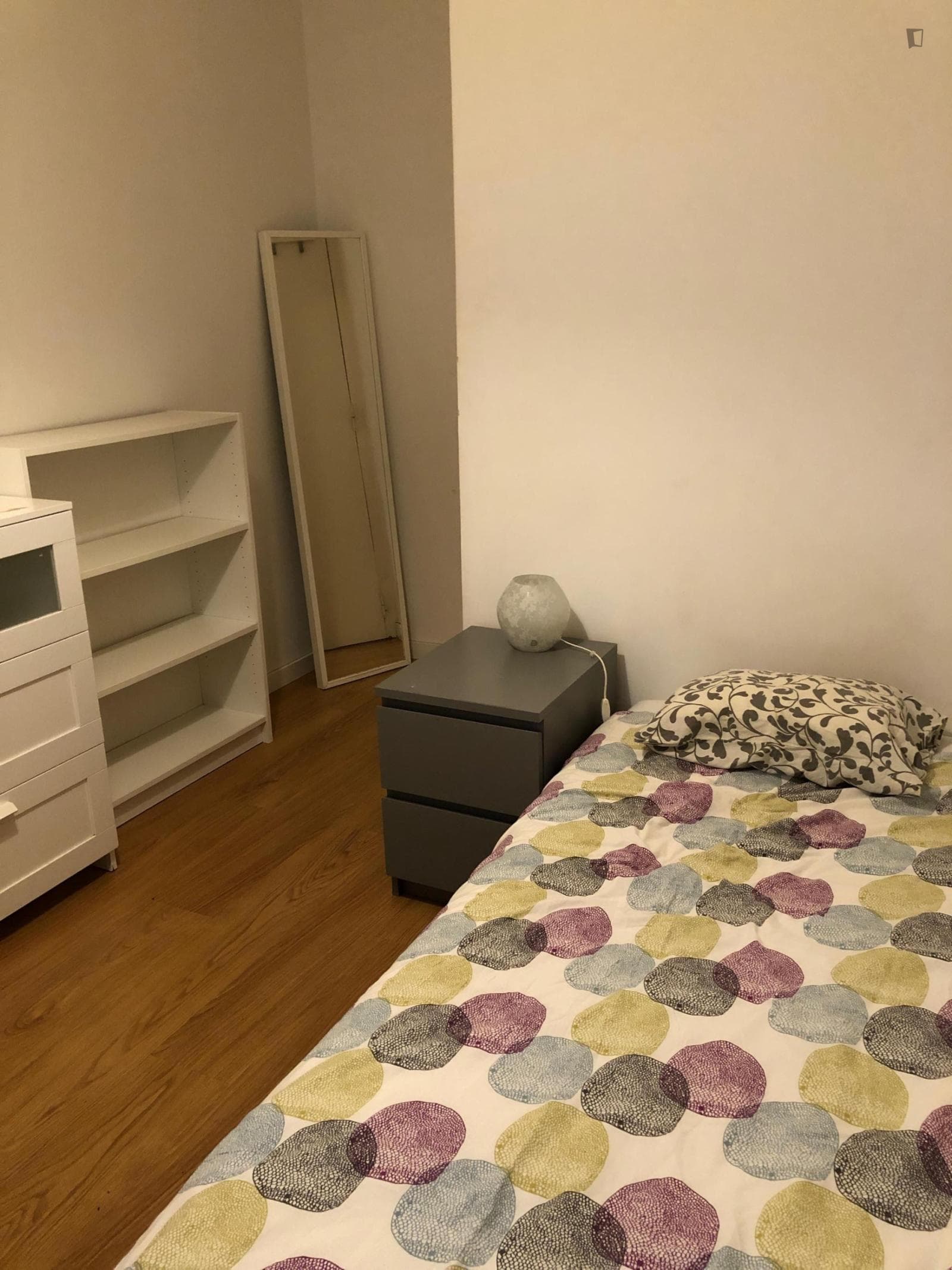 Welcoming double bedroom in São Sebastião photo 1