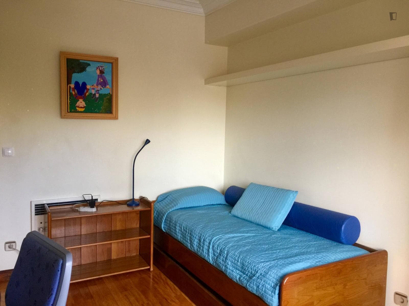 Single bedroom near Alto dos Moinhos metro - 10 min downtown photo 1