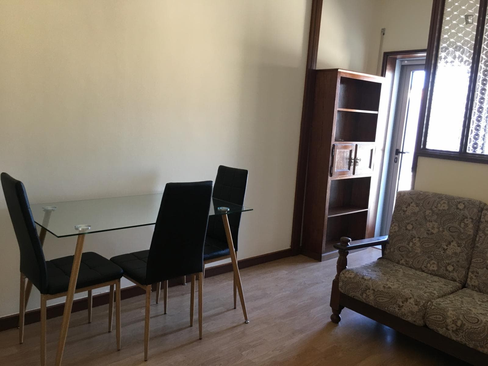 Homely 1-bedroom apartment in the centre of Porto, with balcony photo 1