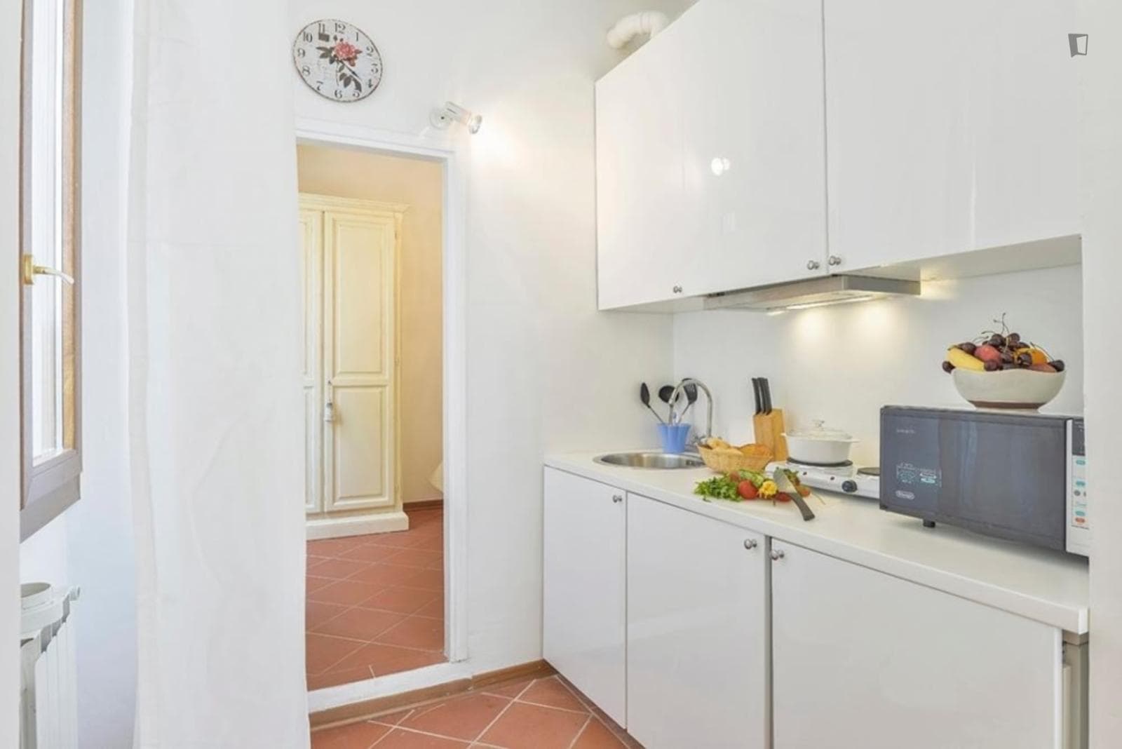 Comfortable 1-bedroom flat in the centre of Florence photo 1