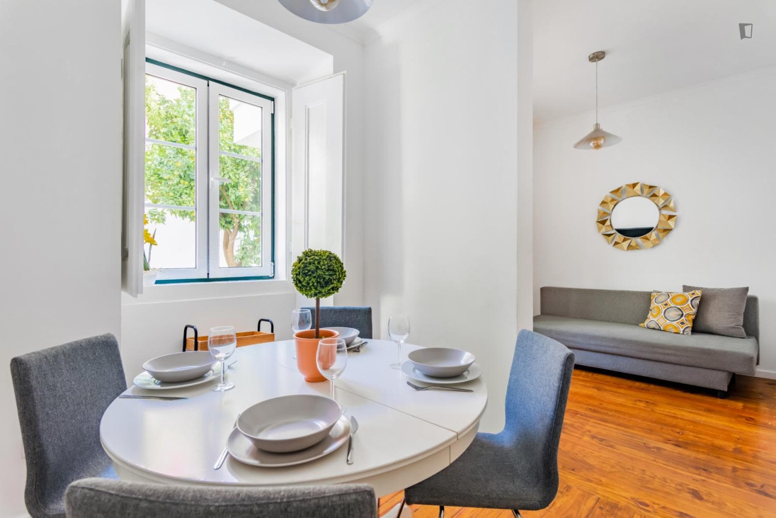 Welcoming 2-bedroom apartment in Martim Moniz photo 1