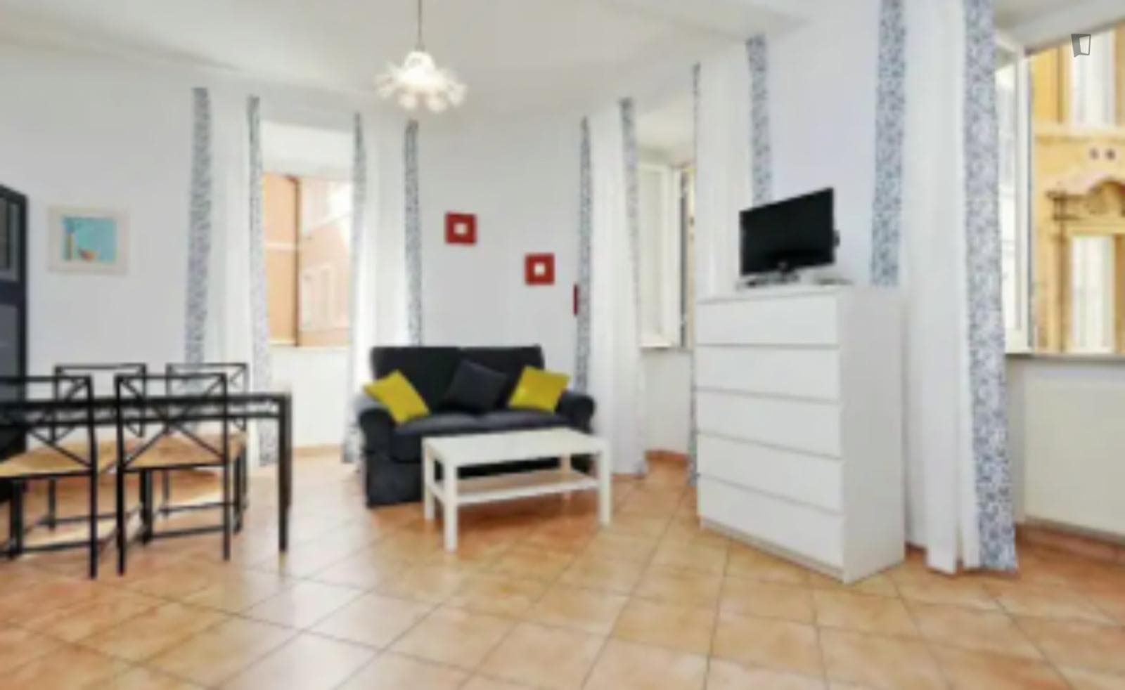 Splendid 1-bedroom apartment near the famous Fontana di Trevi photo 1