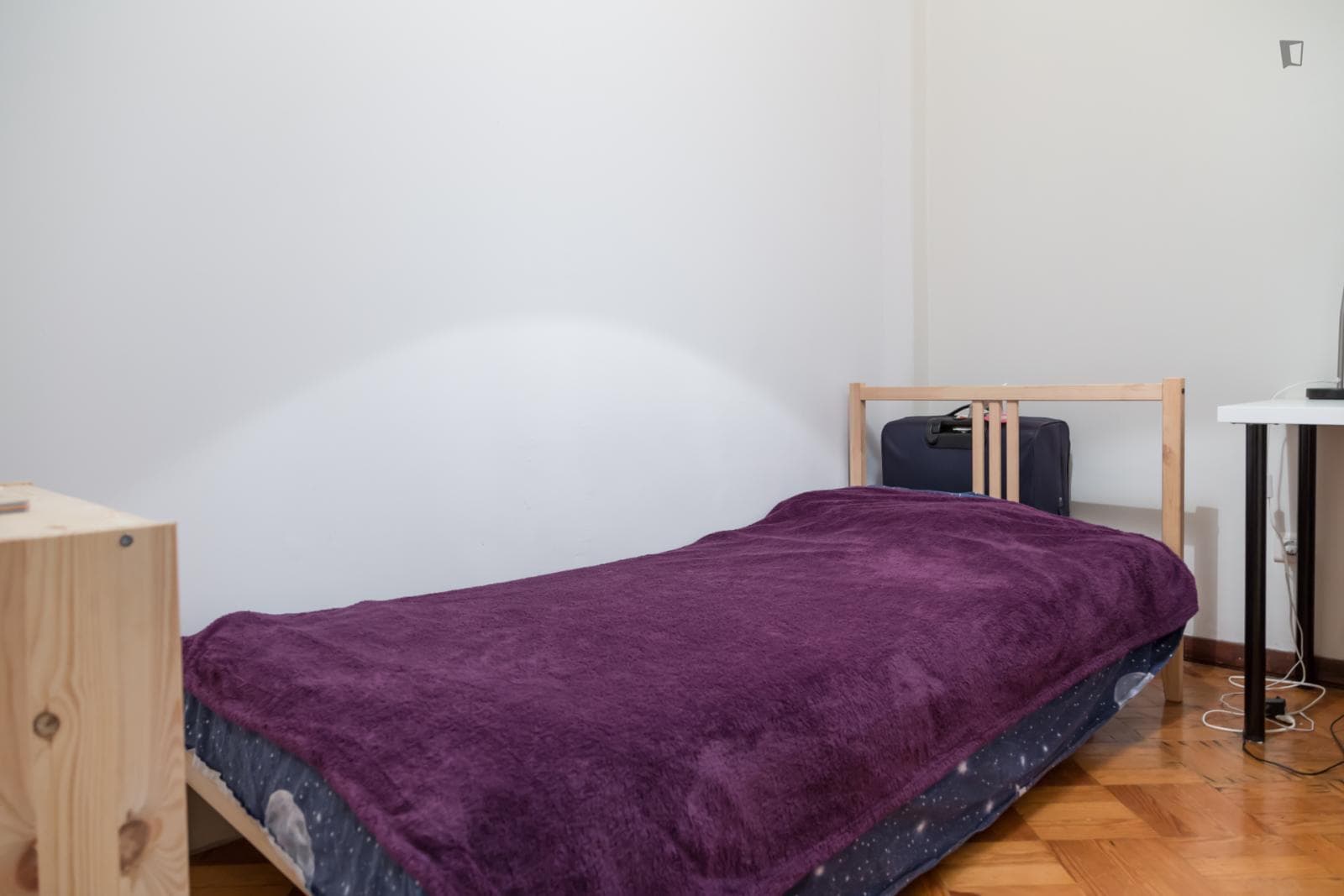 Cool double bedroom near Instituto Superior Técnico photo 1