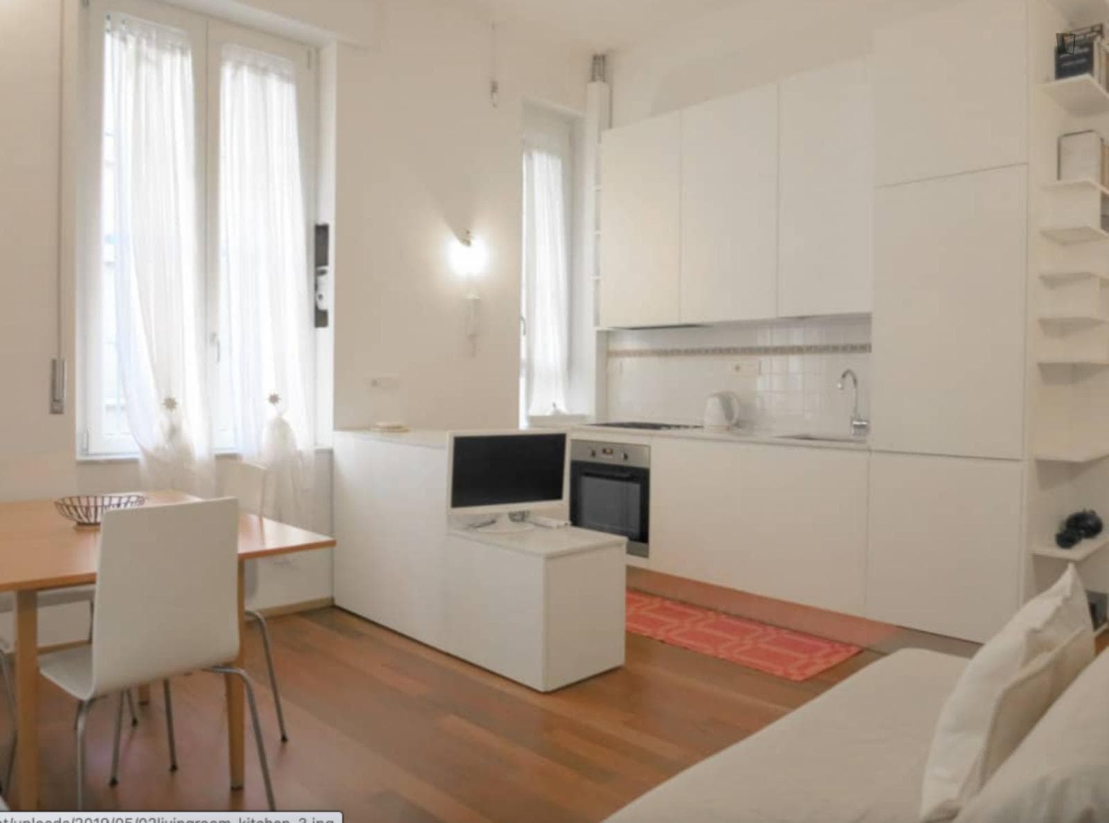 Bright one-bedroom apartment in Navigli area photo 1