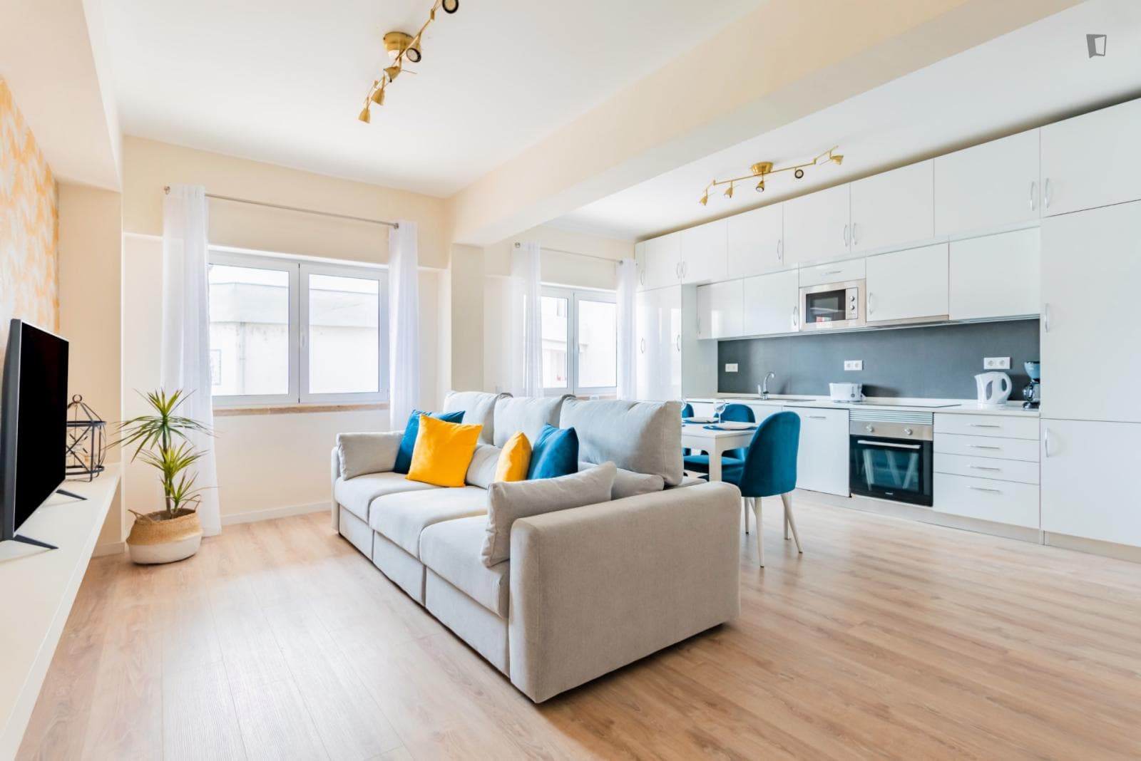 Property photo thumbnail
