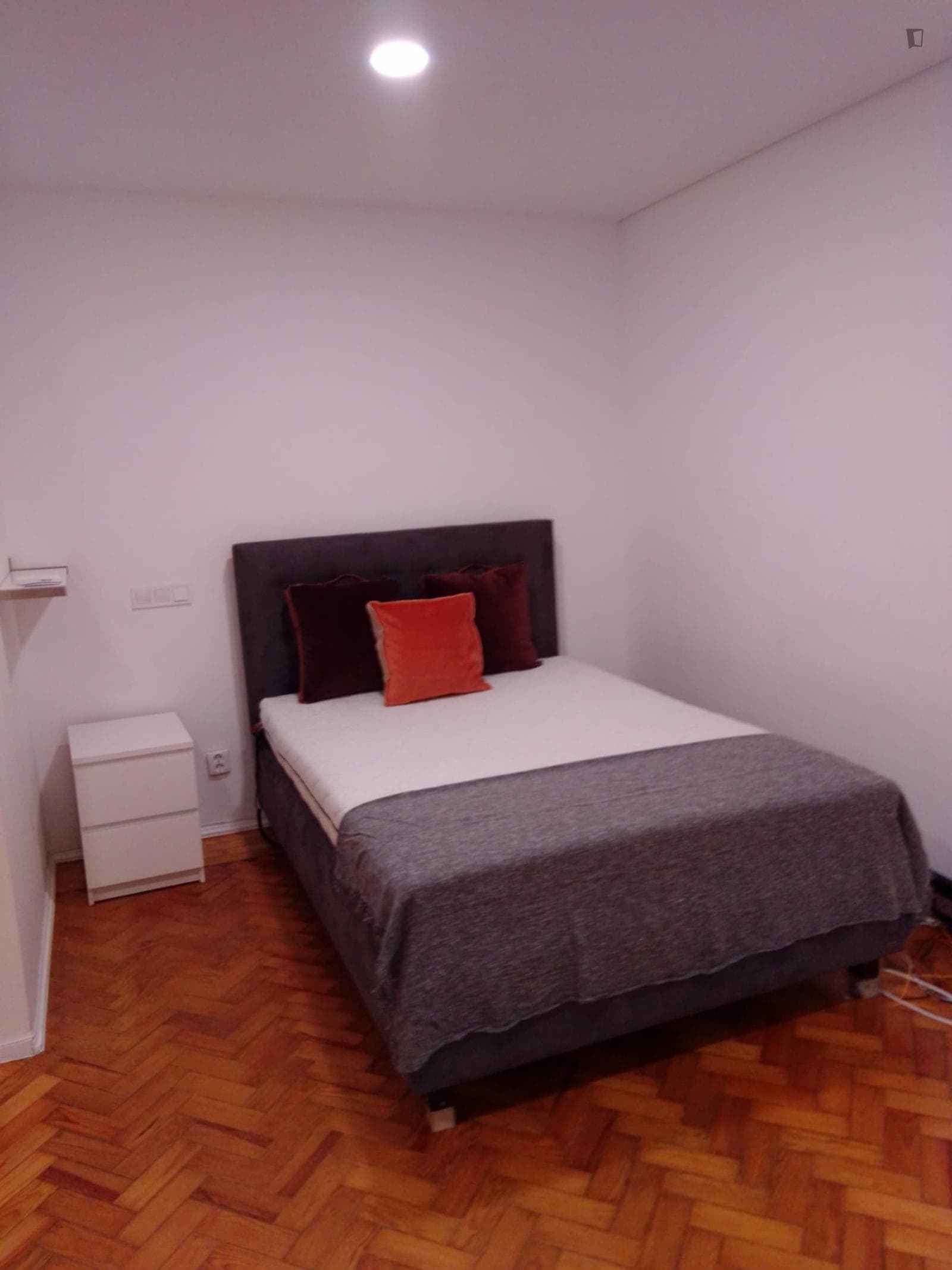 Excellent double ensuite bedroom in Roma-Areeiro photo 1