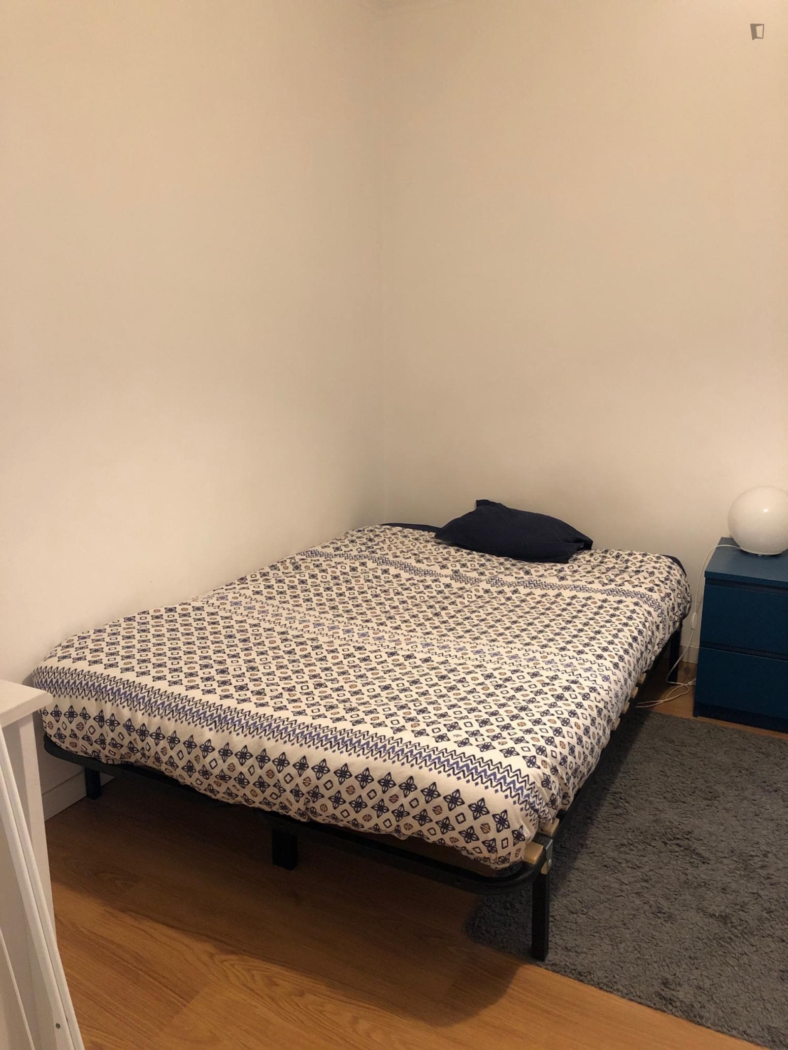 Comfy single bedroom near the São Sebastião metro photo 1