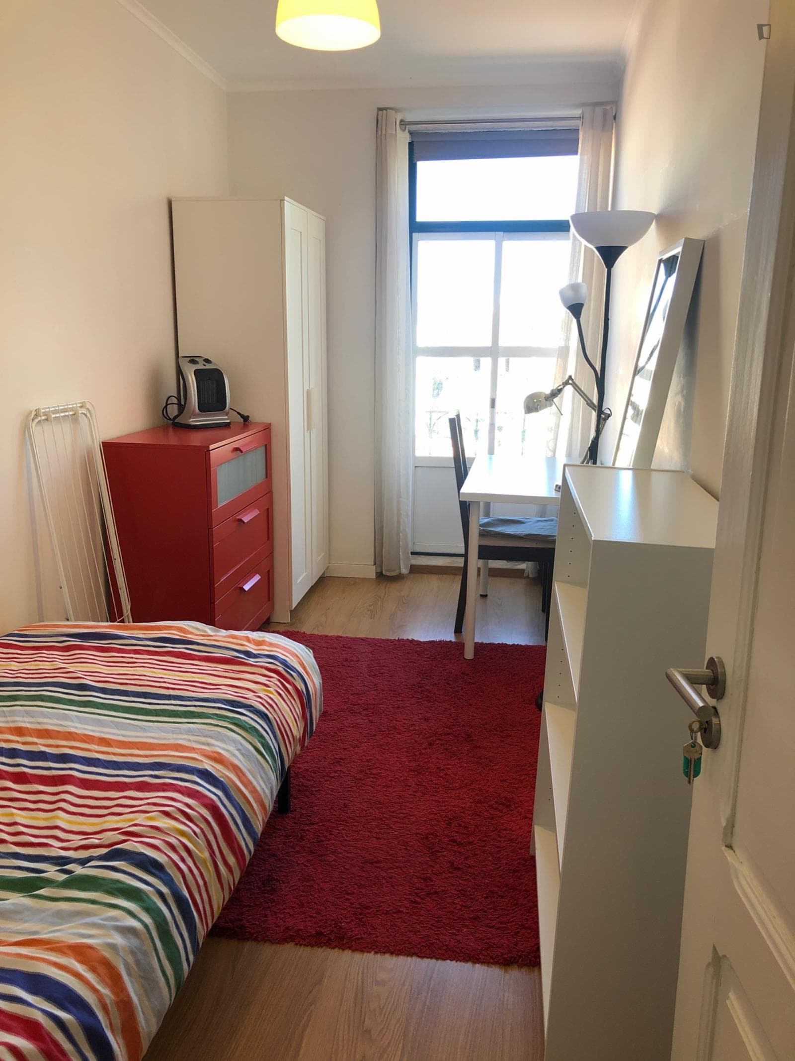 Elegant single bedroom in a flat, in São Sebastião photo 1