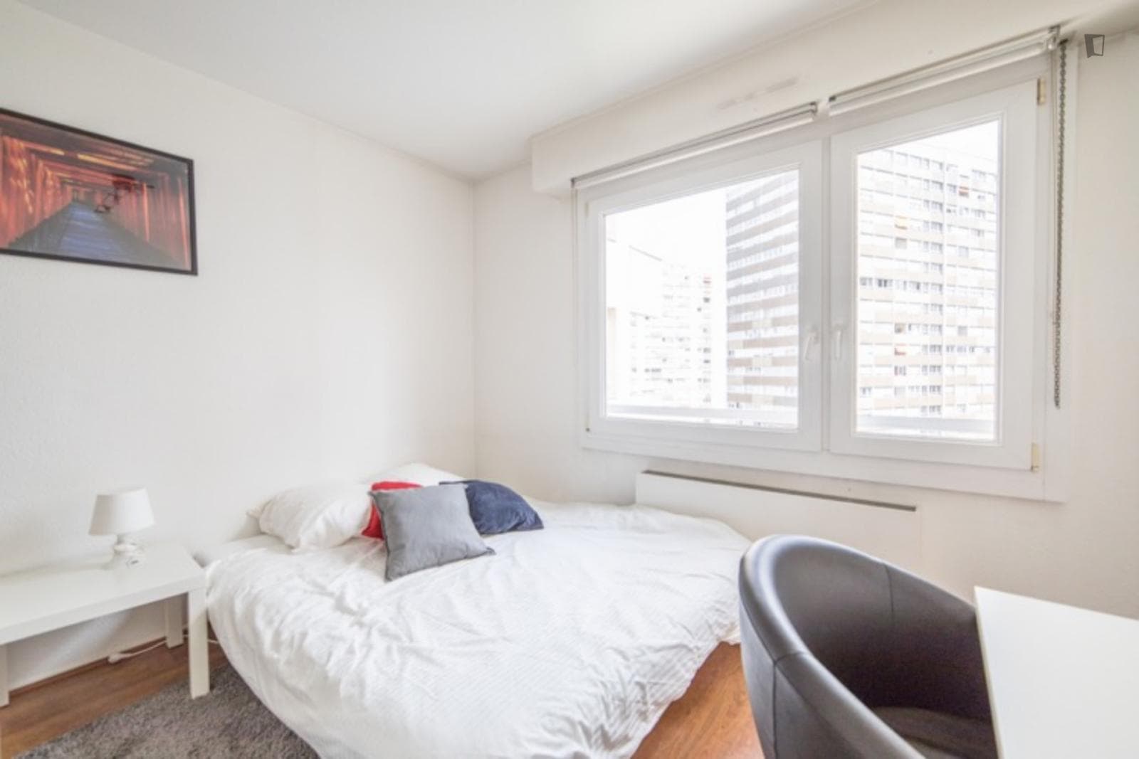 Large and bright room - 15m² - ST44 photo 1