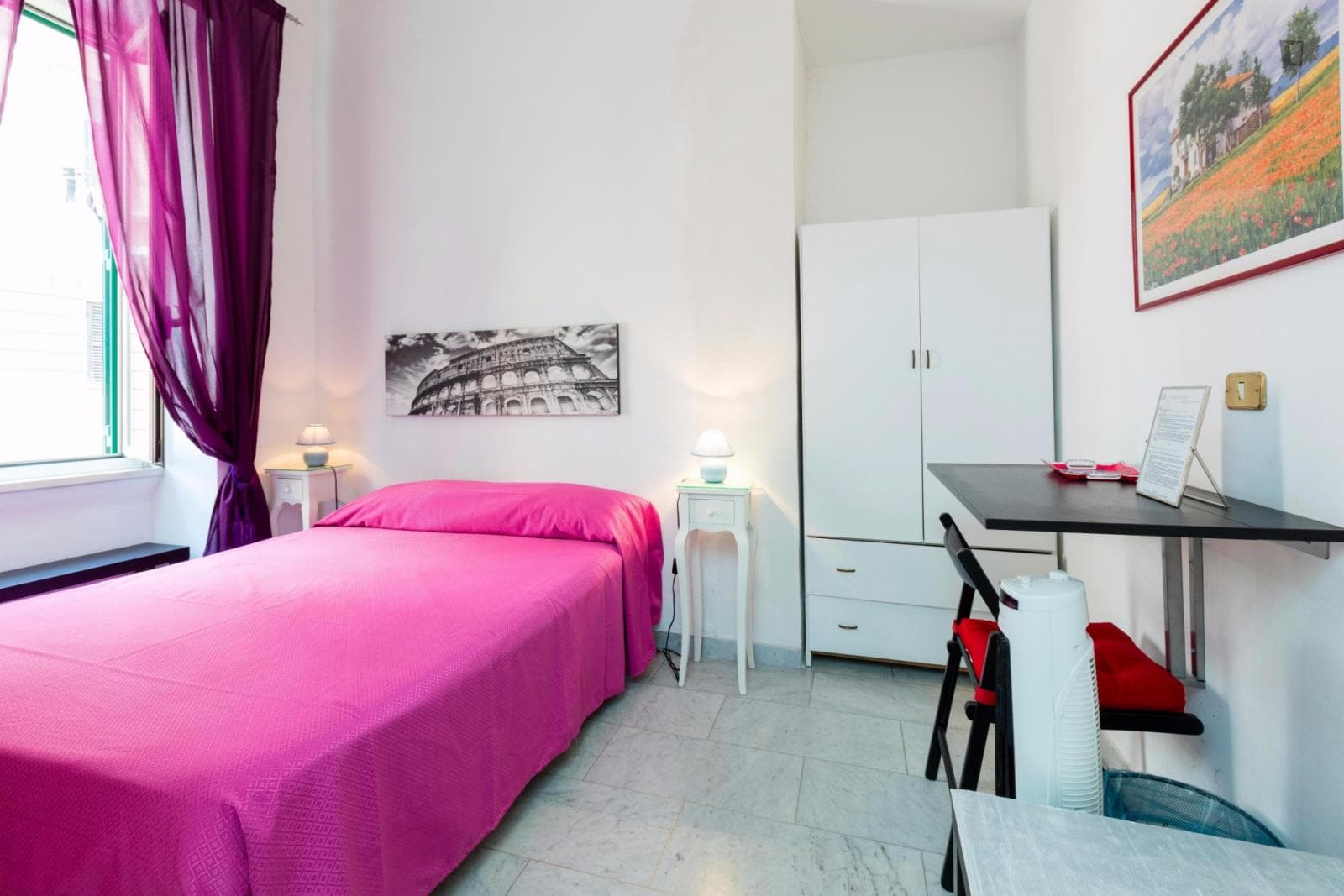 Positano - Colourful single ensuite bedroom in San Giovanni in Laterano sq. photo 1