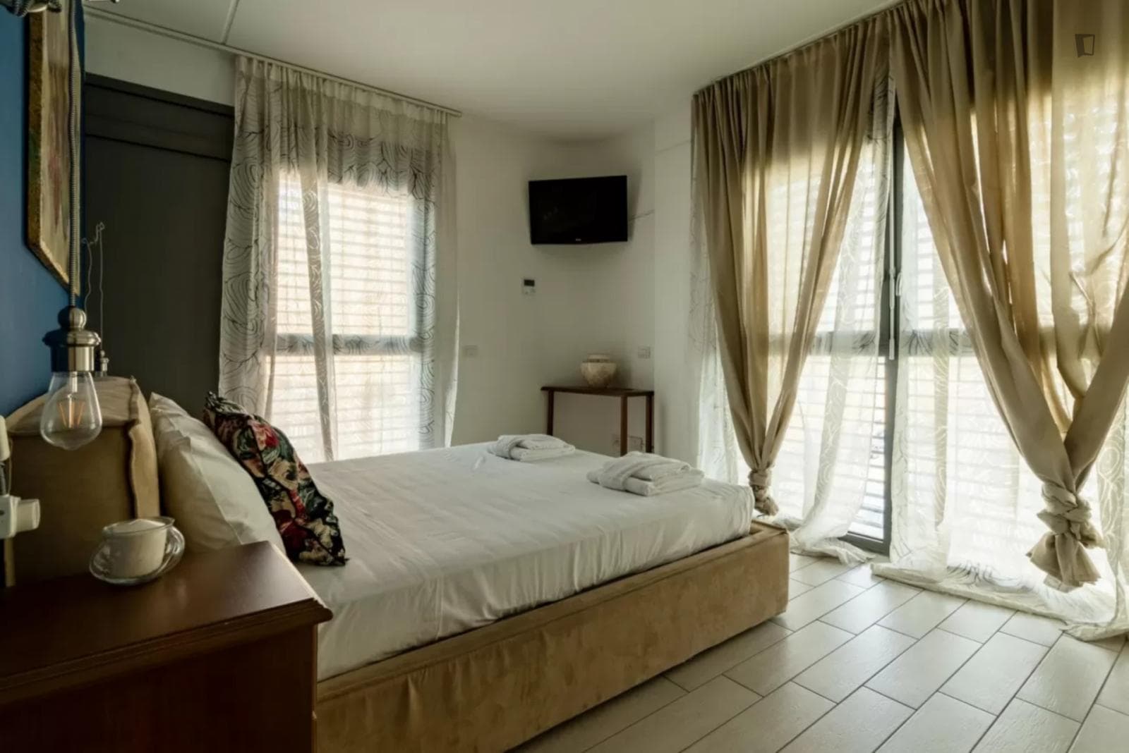 Property photo thumbnail