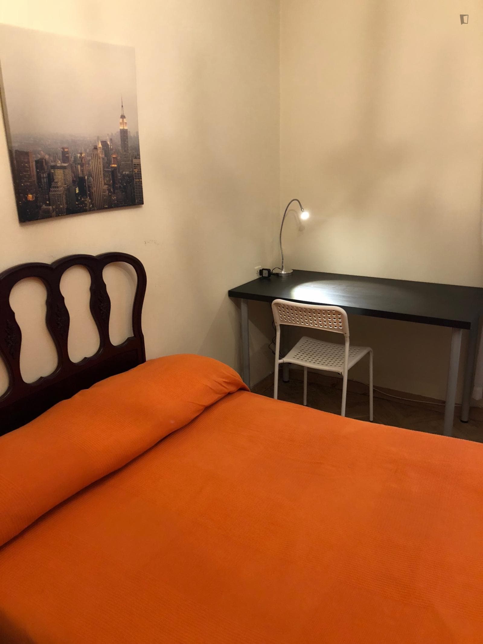 Habitación doble para estudiantes con wifi photo 1