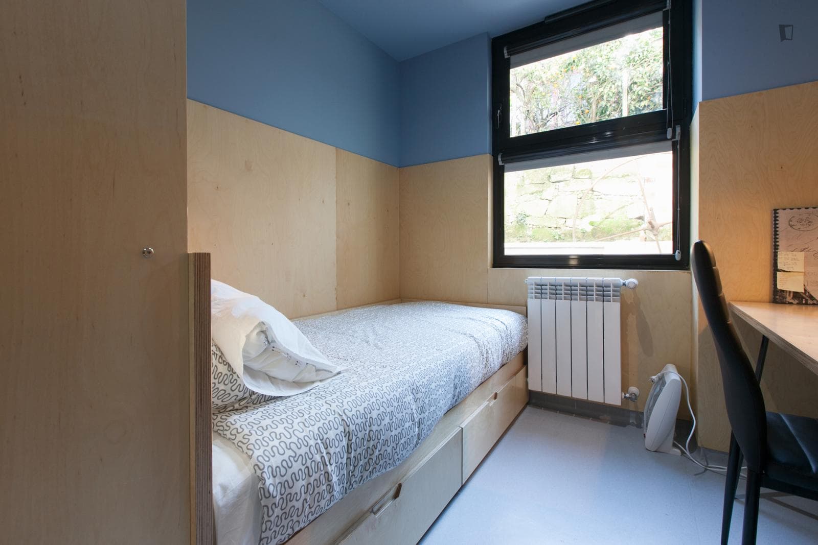 Delightful single ensuite bedroom in Paranhos photo 1