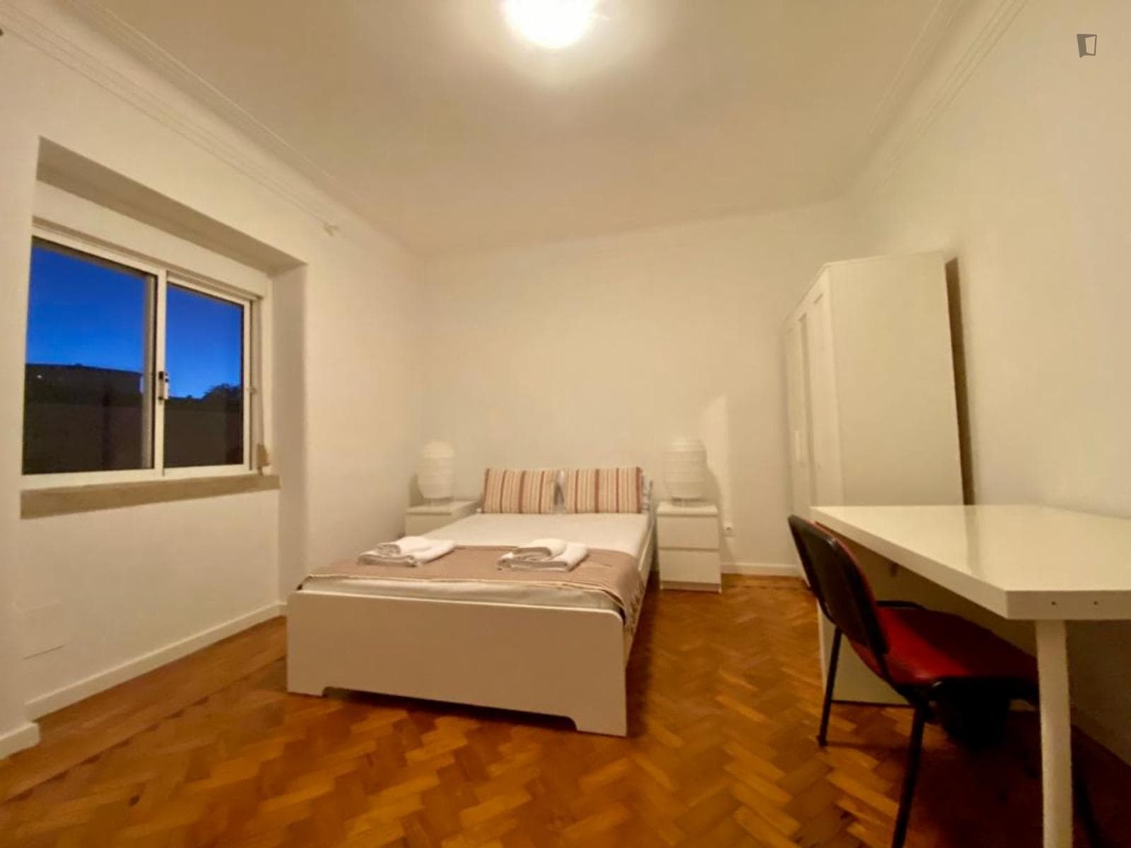 Sublime double bedroom in Roma-Areeiro photo 1