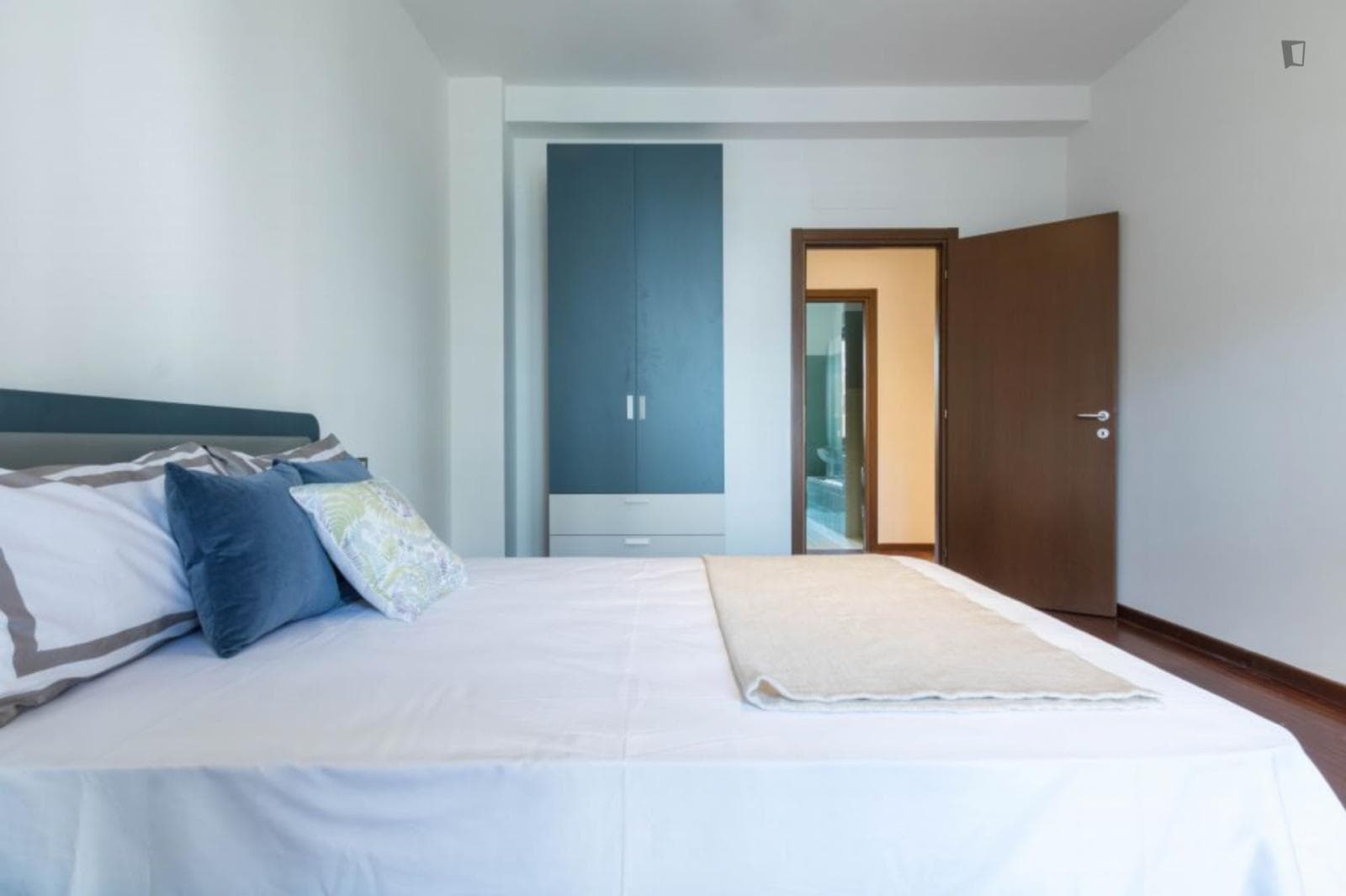 Stupendous double bedroom in Ponte Seveso photo 1
