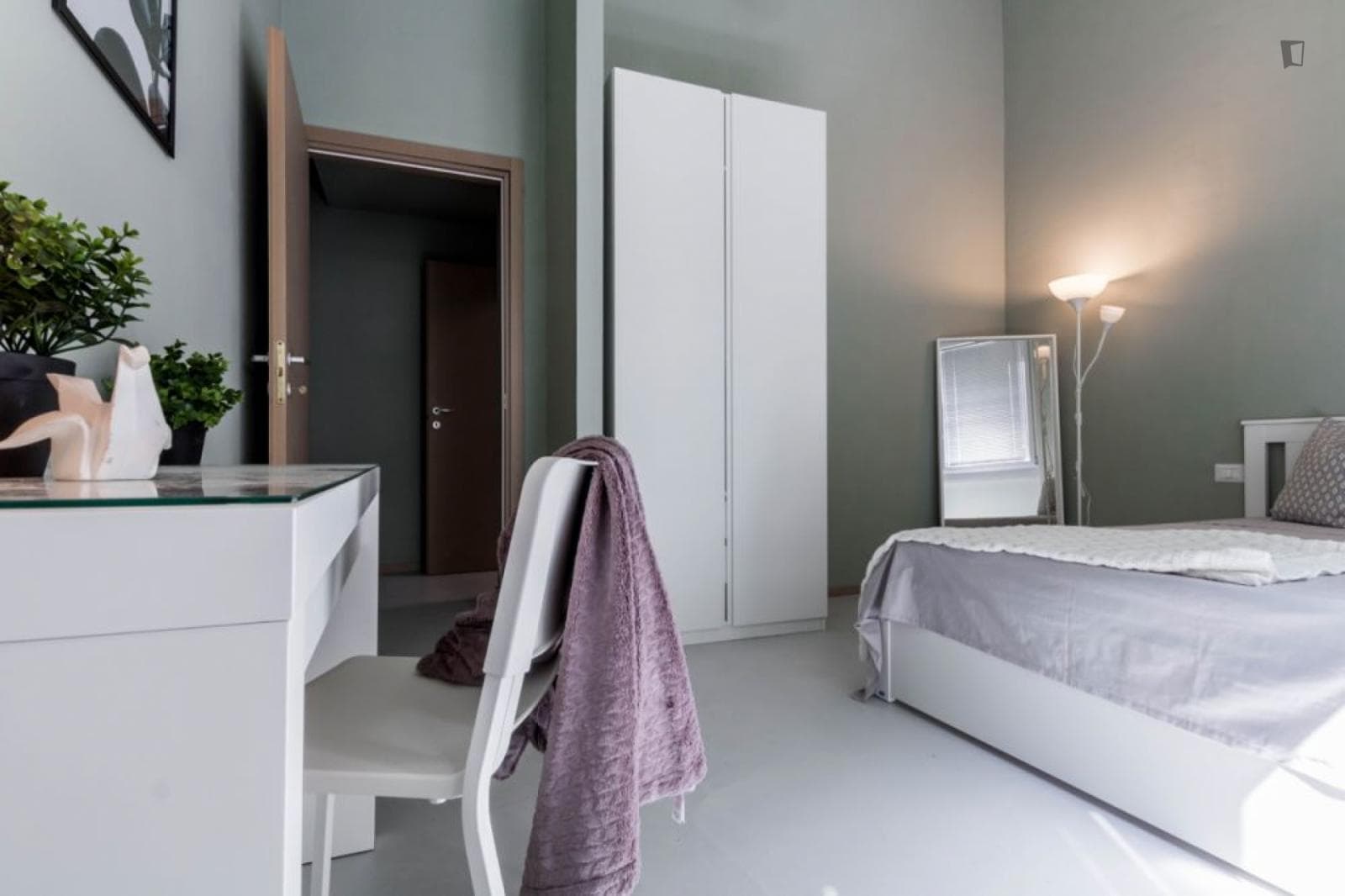 Attractive double bedroom in Barona photo 1