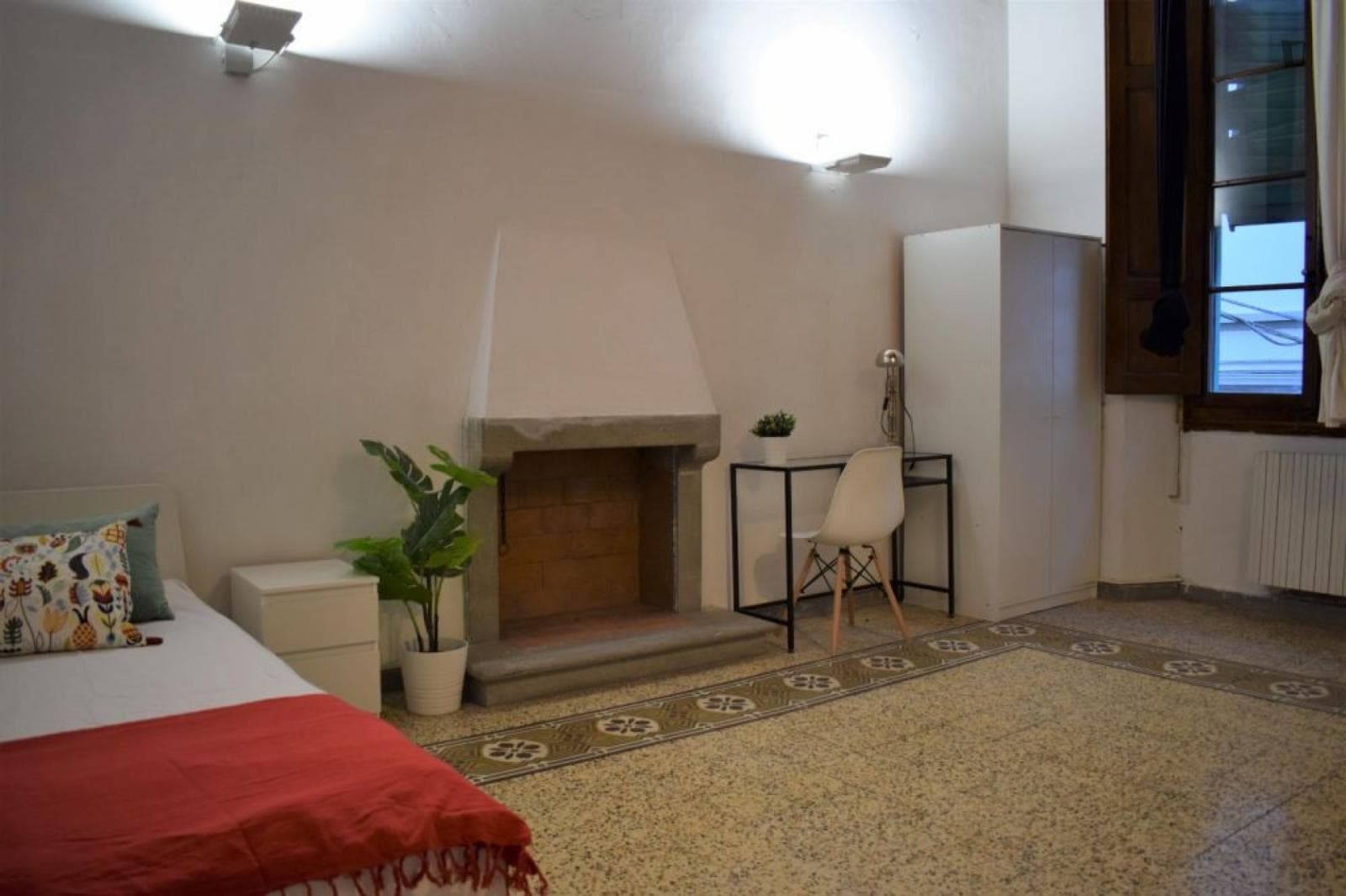 Homely single bedroom near Ponte alla Carraia photo 1