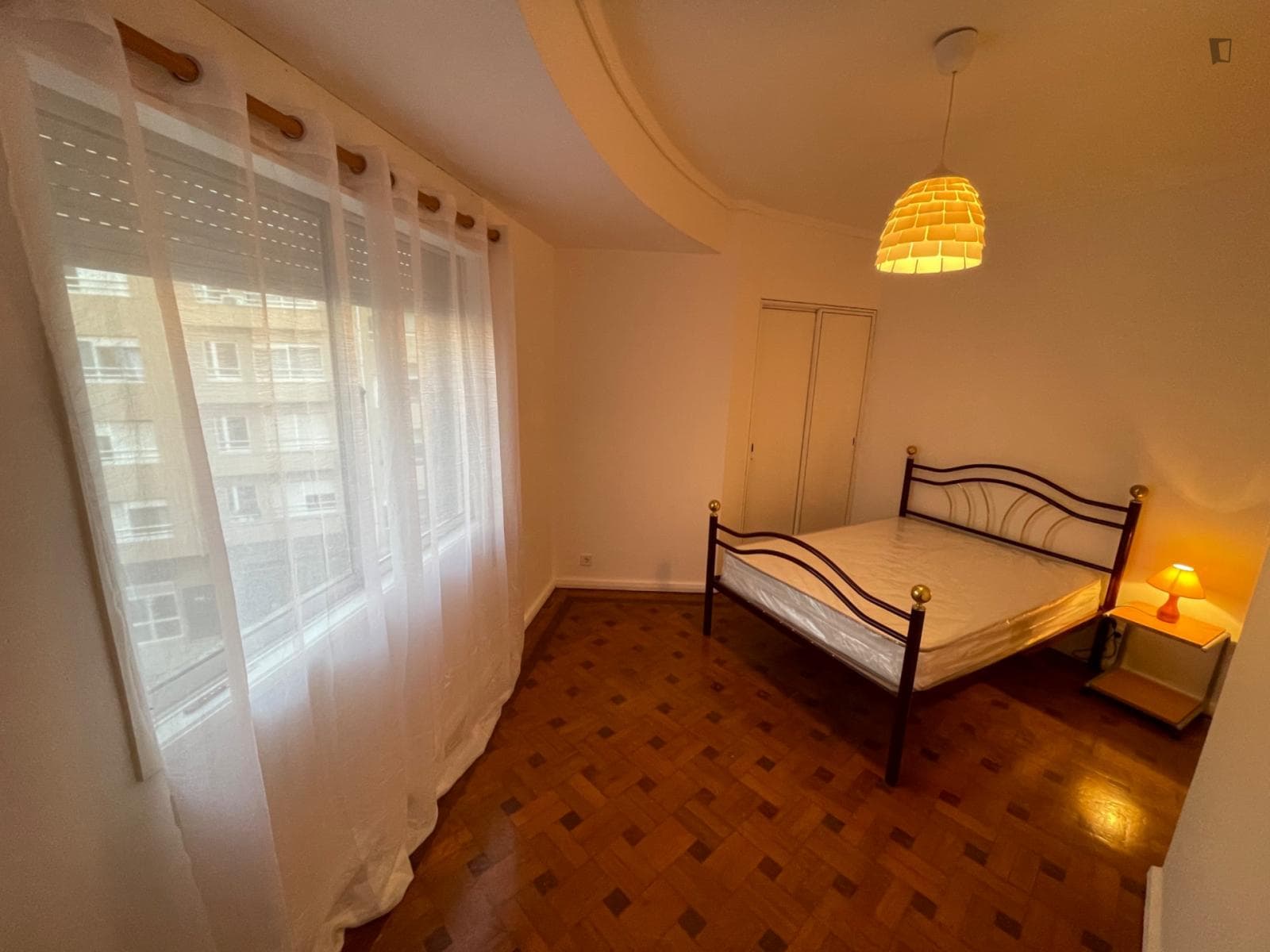Homely double bedroom near the Campanhã train station - Room 4 photo 1