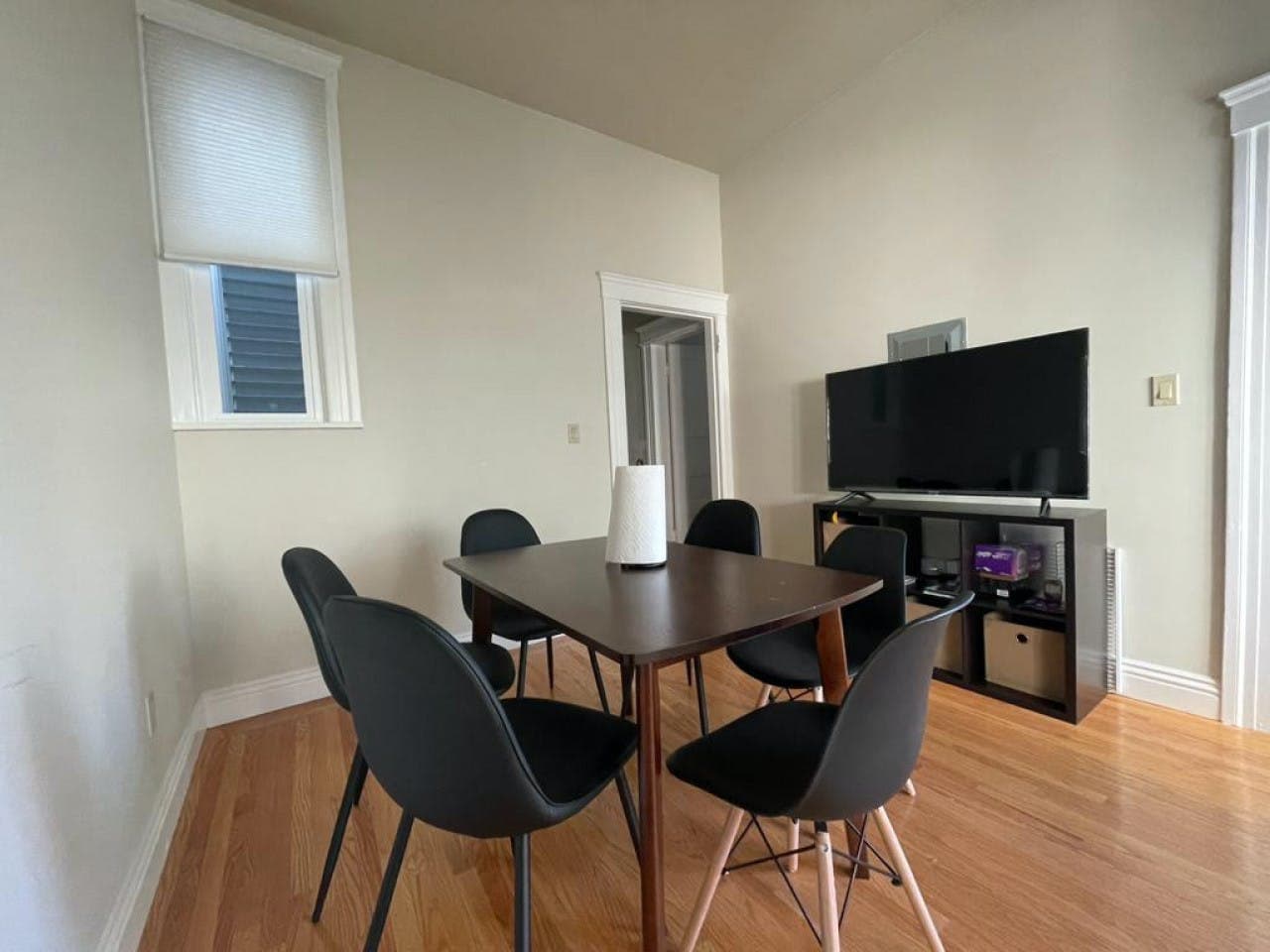 Luxury Bright Apt. w/ City Views photo 1