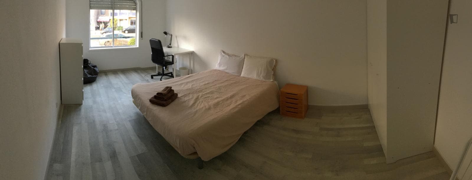 Sublime double bedroom near the Vasco da Gama metro photo 1