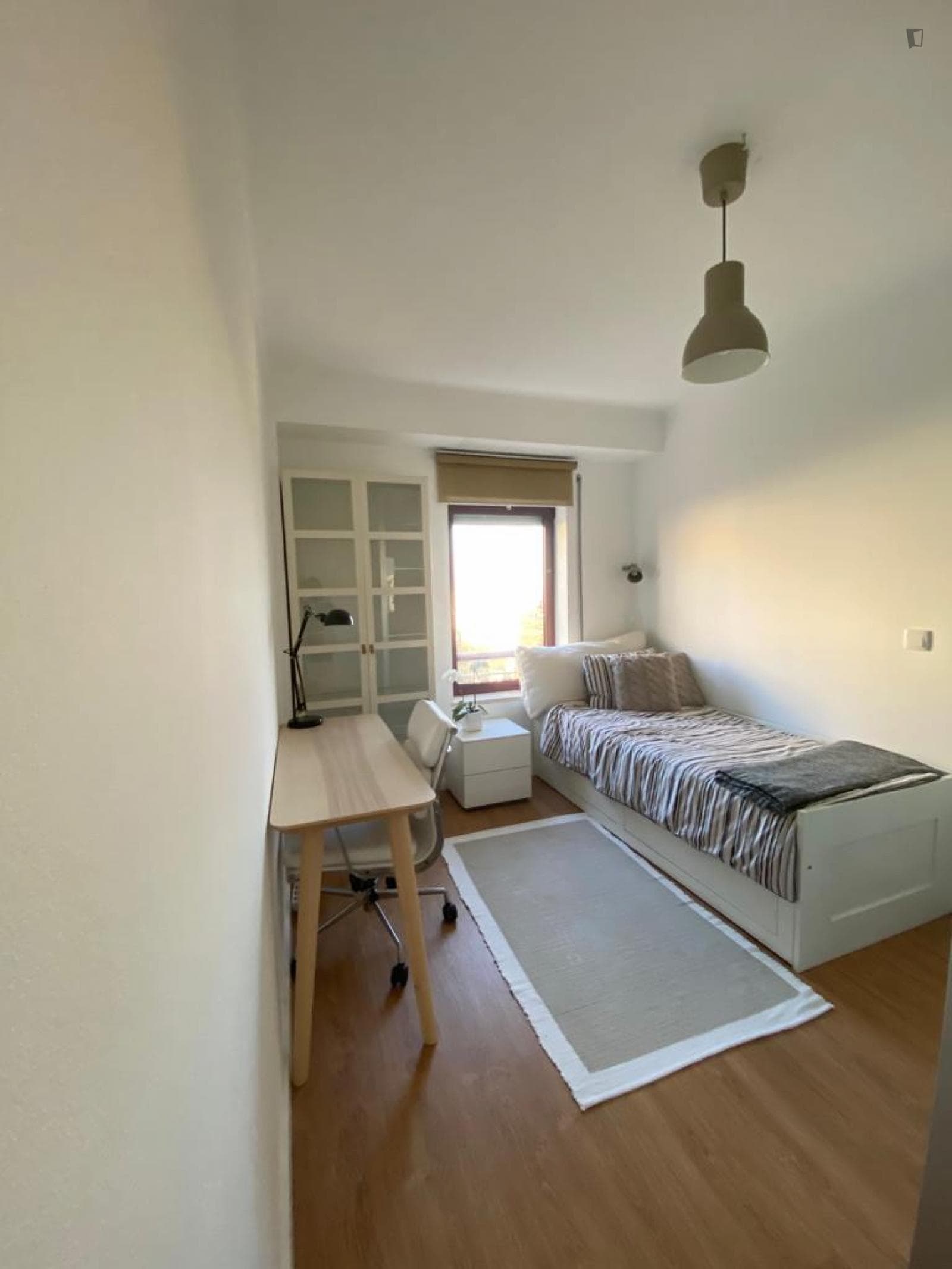 Pleasant single bedroom close to Olaias metro photo 1