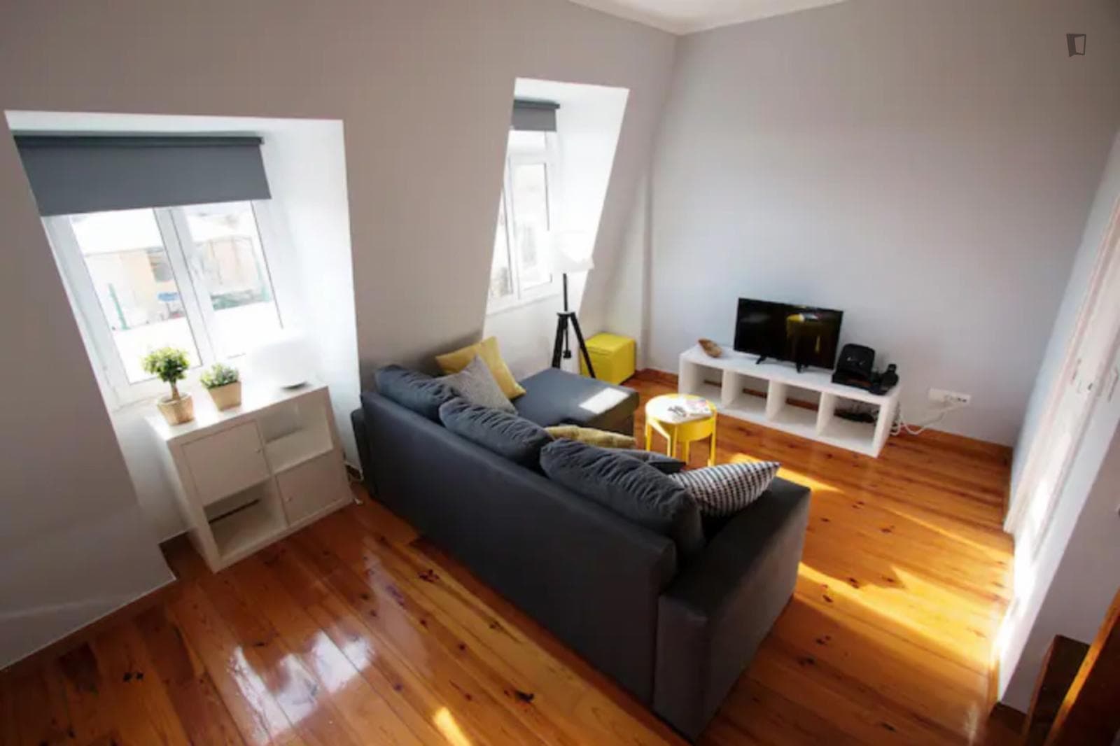 Excellent 2-bedroom apartment in Martim Moniz photo 1