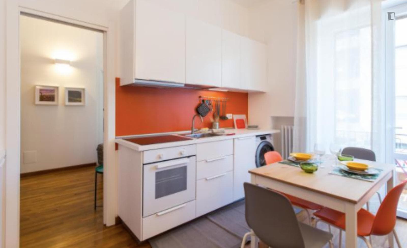 Colourful 1-bedroom apartment near Lorenteggio photo 1