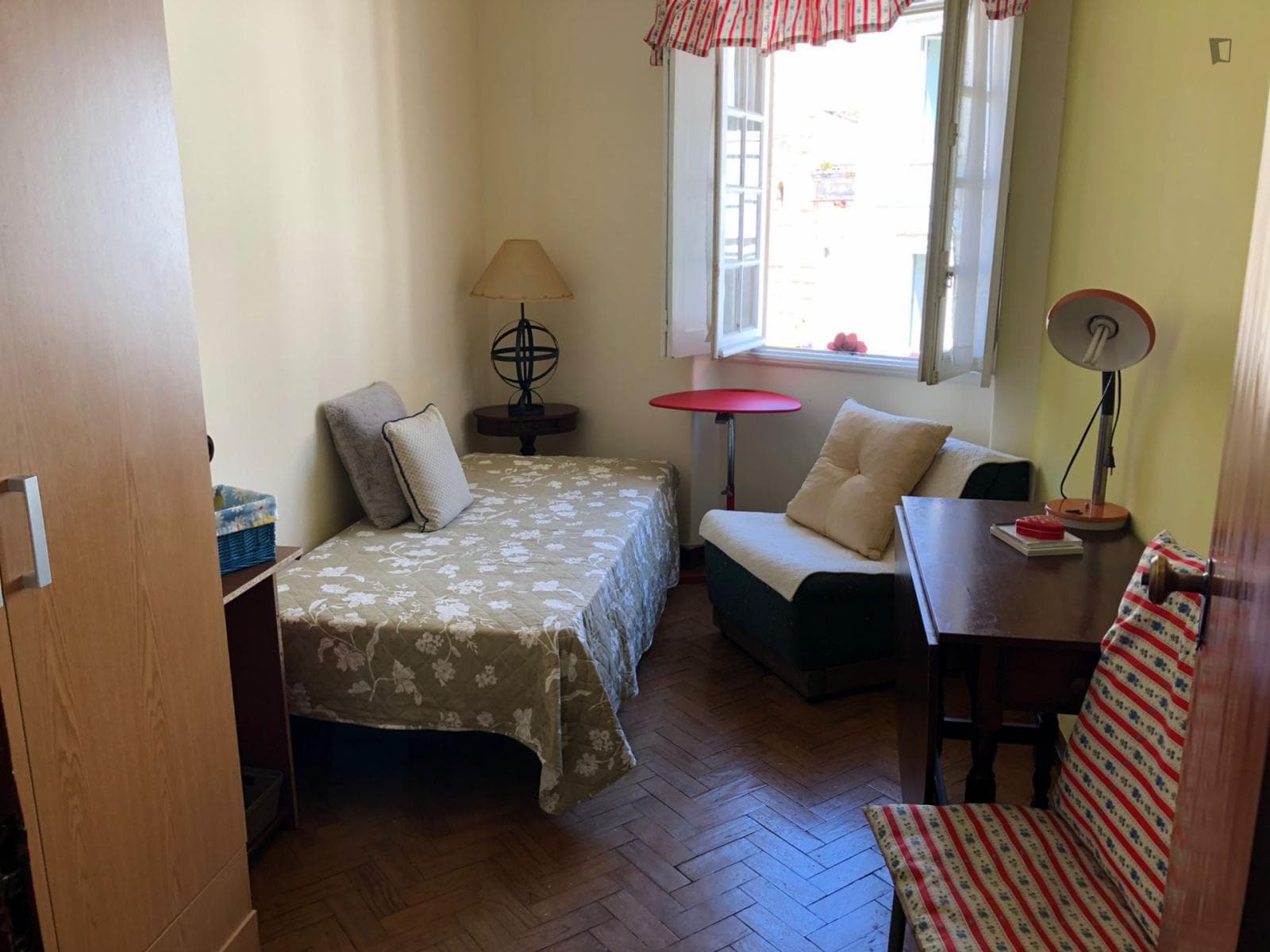 Beautiful single bedroom close to Faculdade de Direito photo 1