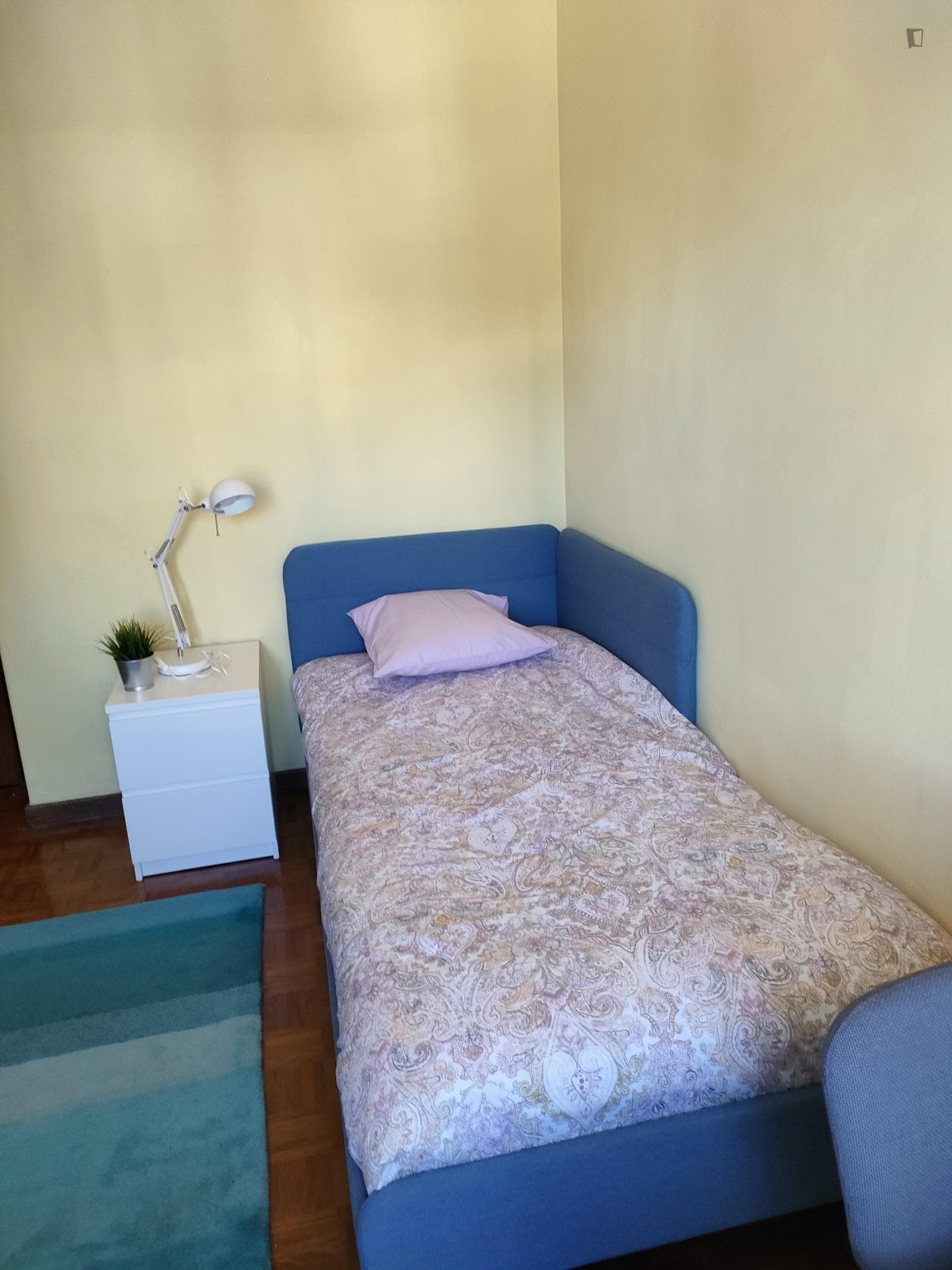 Beautiful single bedroom next to Saldanha metro station photo 1