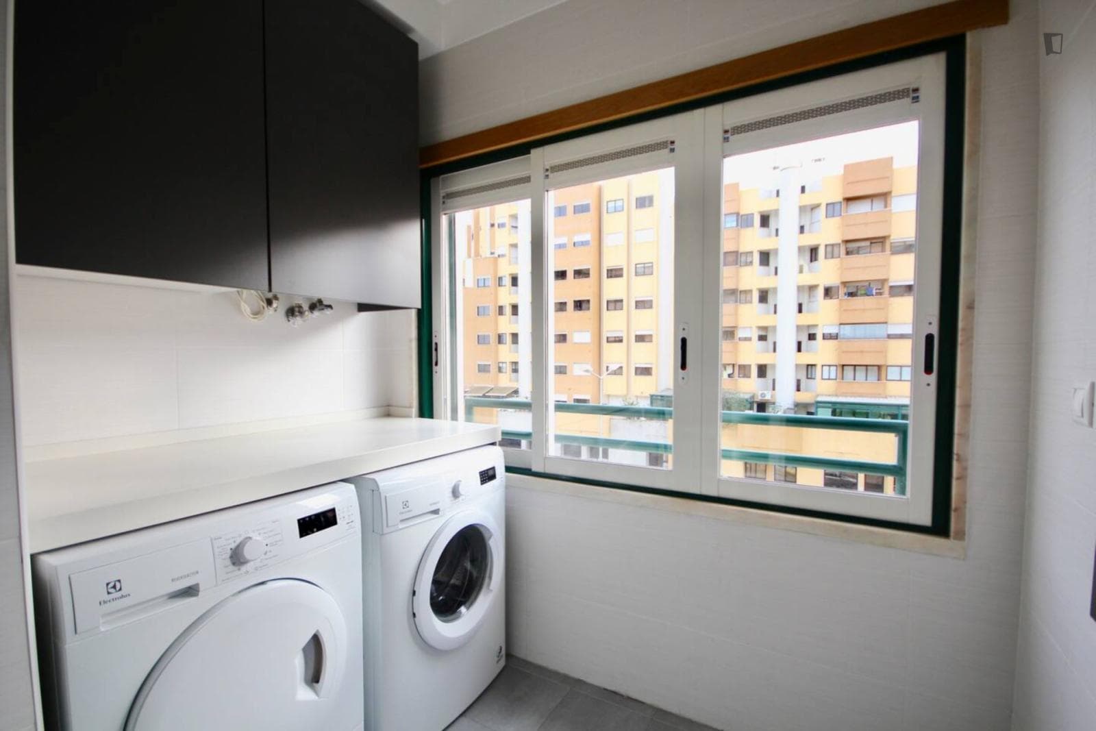 Splendid 1-bedroom apartment in Telheiras photo 1