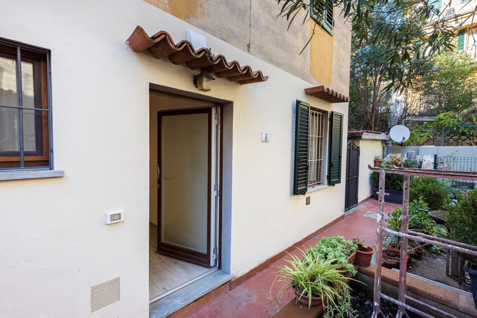 Property photo thumbnail