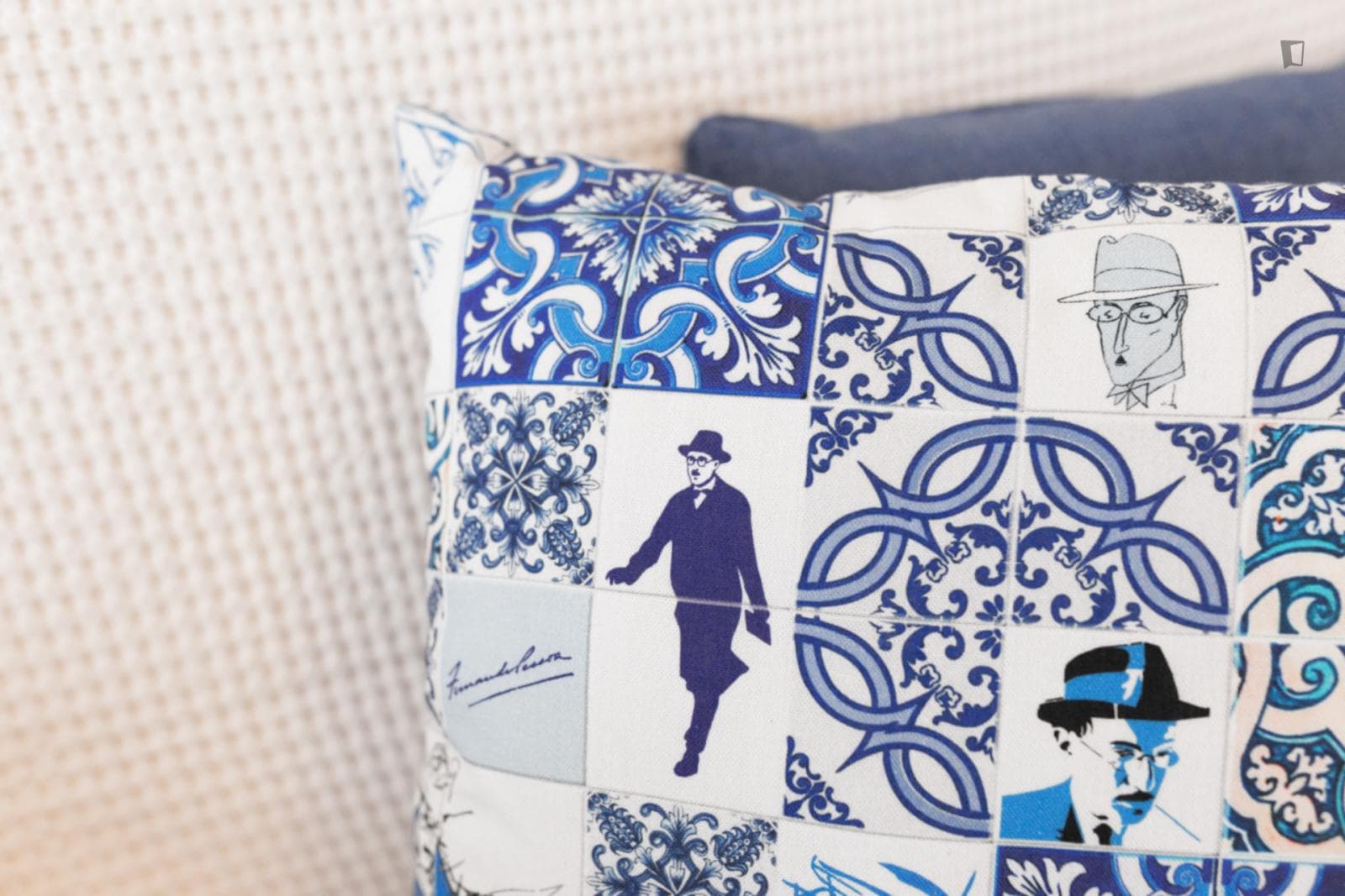 AlfamaKey 6 of 6 -BLUE and POETIC TILES in LISBON - Mid-term and Long-term stays photo 1