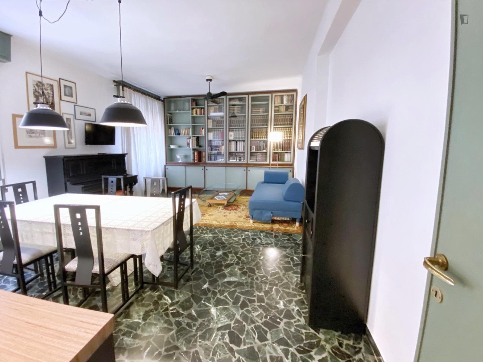 3-Bedroom apartment next to Parco della Montagnola photo 1