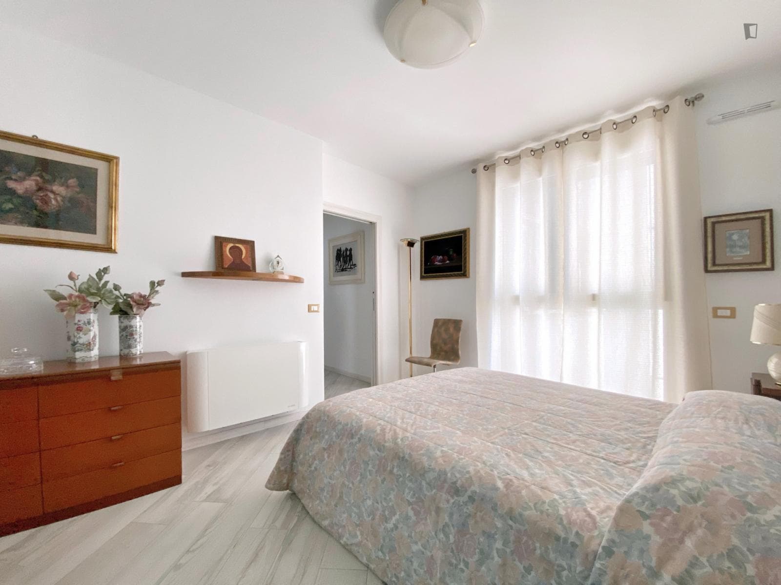 Sublime 2-bedroom apartment in Bolognina photo 1